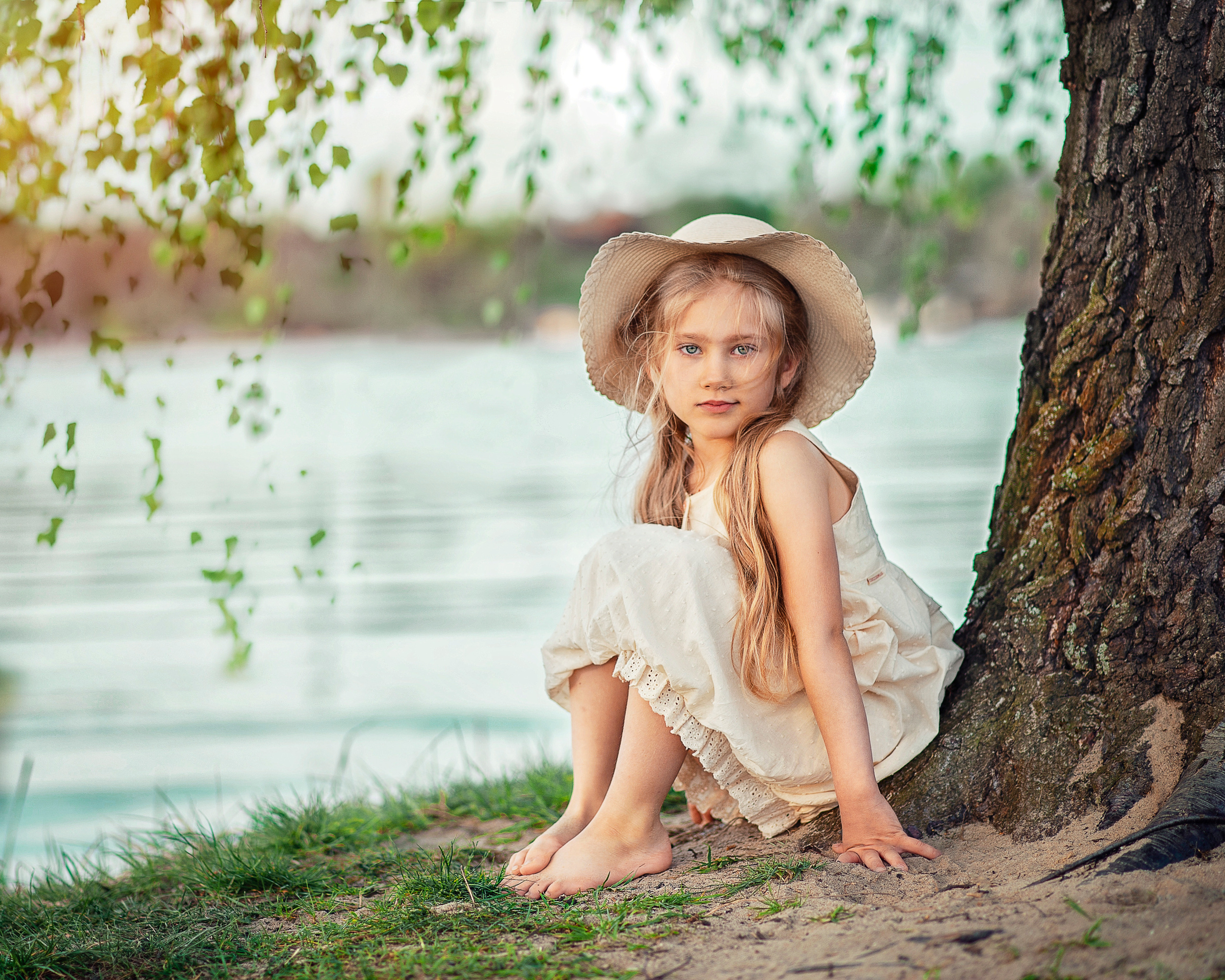 Family photo shoot. Calgary wedding photo and video. Photographer Andrii Bielikov