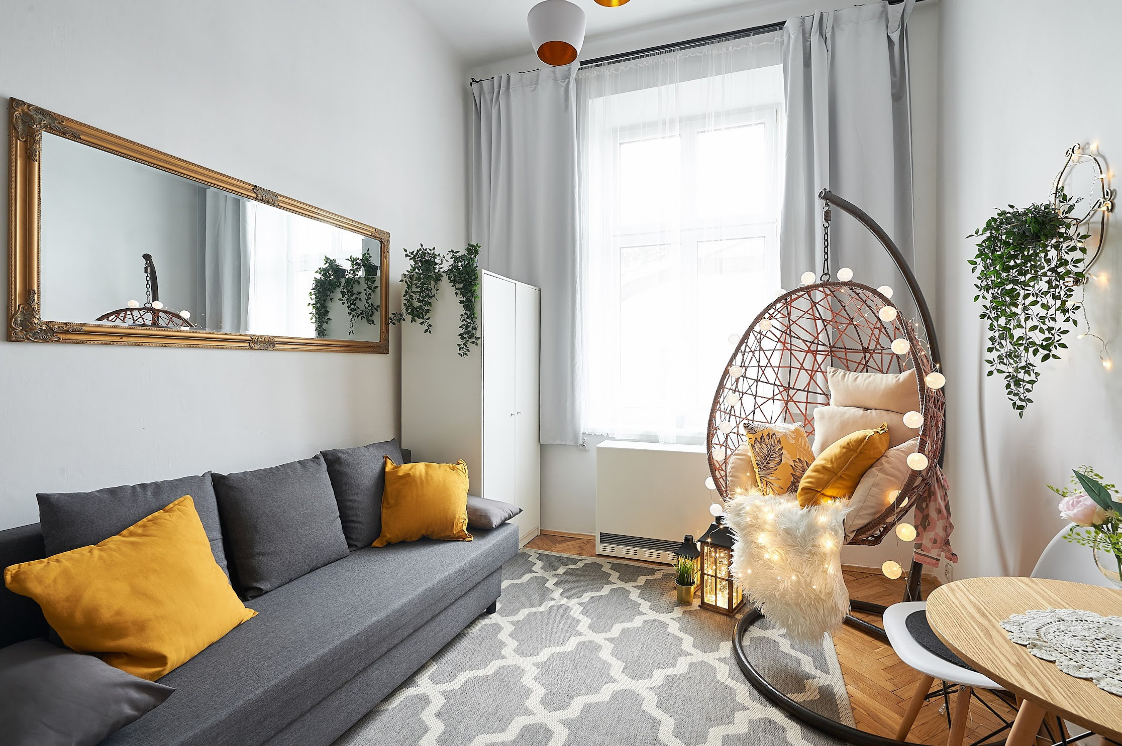 Interiors. Calgary wedding photo and video. Photographer Andrii Bielikov