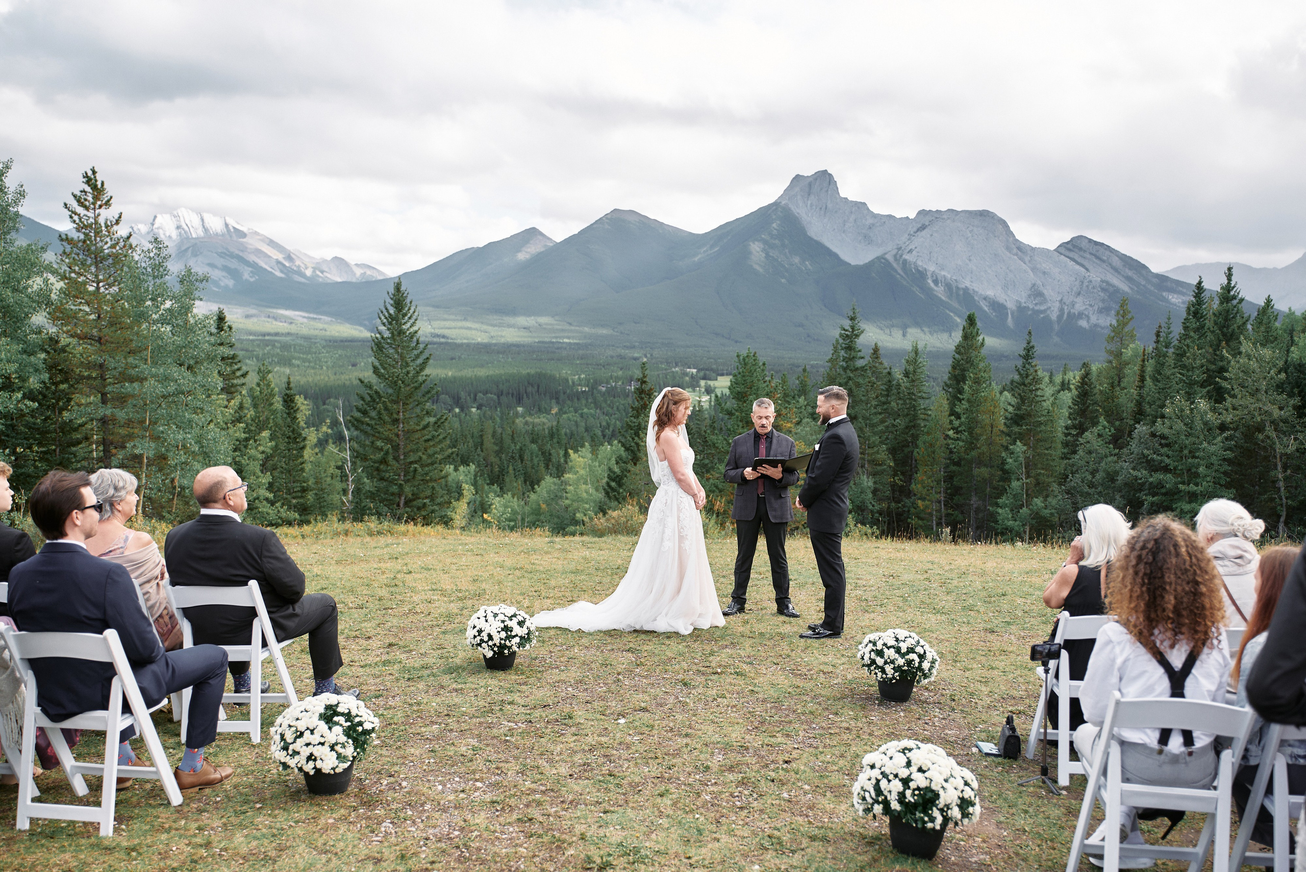 Benjamin&Courtney. Wedding in Kananaskis Park. Calgary wedding photo and video. Photographer Andrii Bielikov