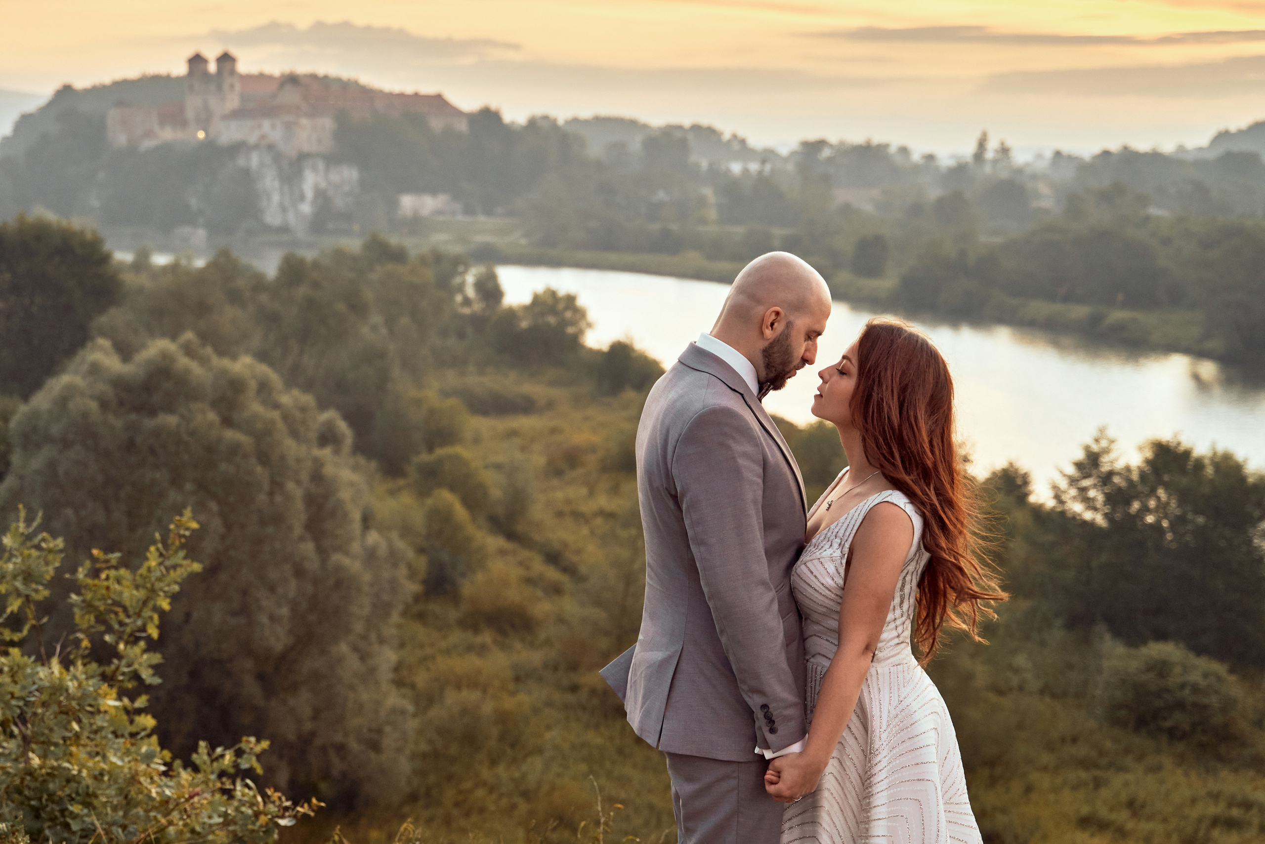 Weddings. Calgary wedding photo and video. Photographer Andrii Bielikov