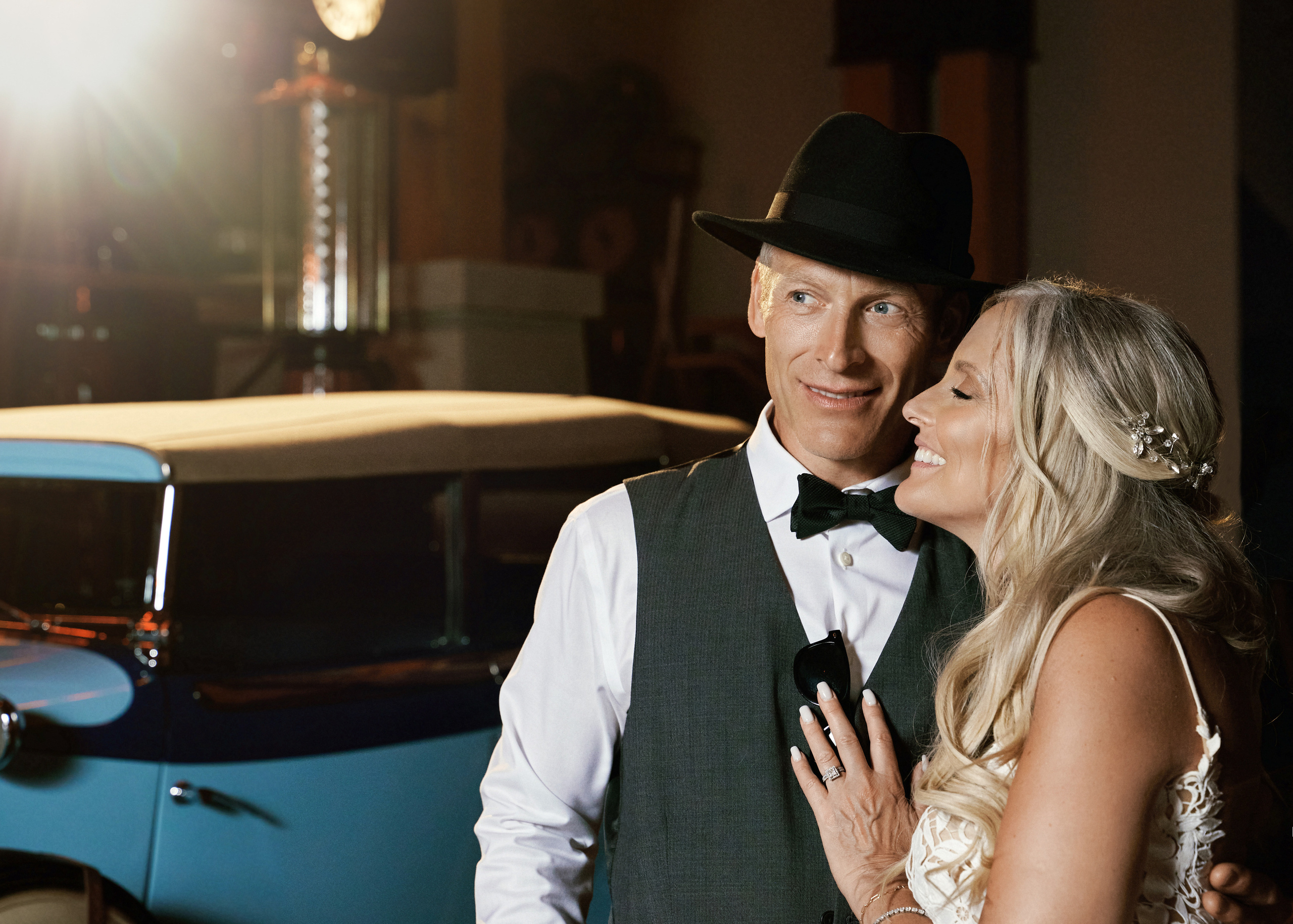 Wedding in Calgary Heritage park. Calgary wedding photo and video. Photographer Andrii Bielikov