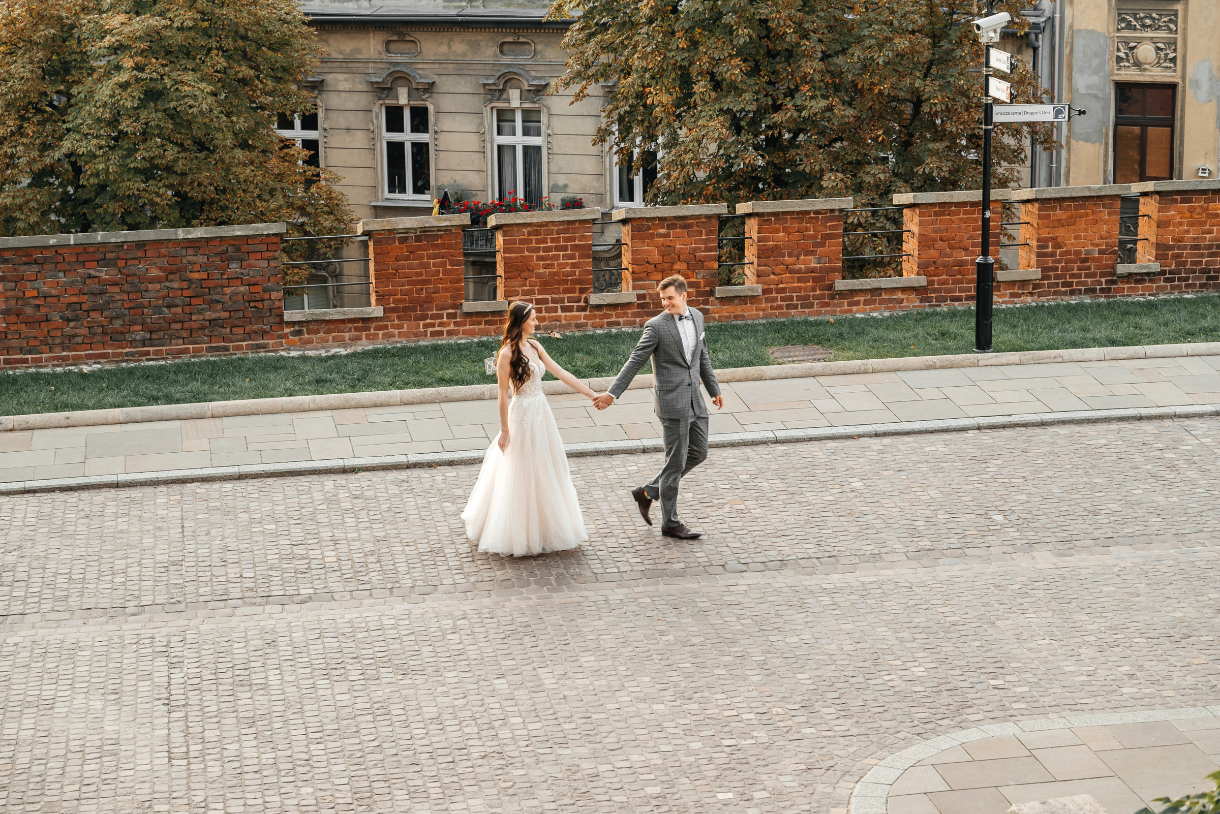 After wedding. Calgary wedding photo and video. Photographer Andrii Bielikov