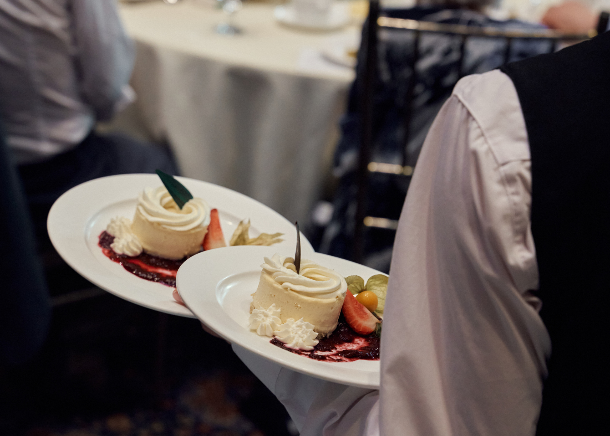 Wedding in Calgary Heritage park. Calgary wedding photo and video. Photographer Andrii Bielikov