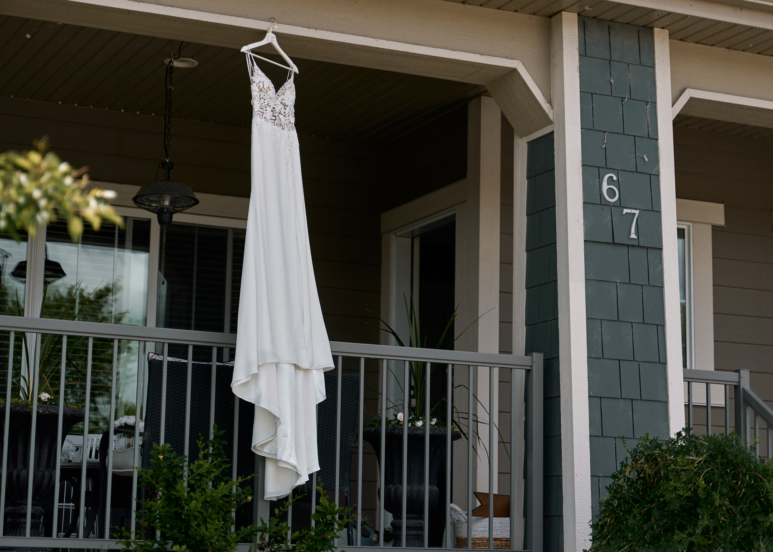 Wedding in Calgary Heritage park. Calgary wedding photo and video. Photographer Andrii Bielikov