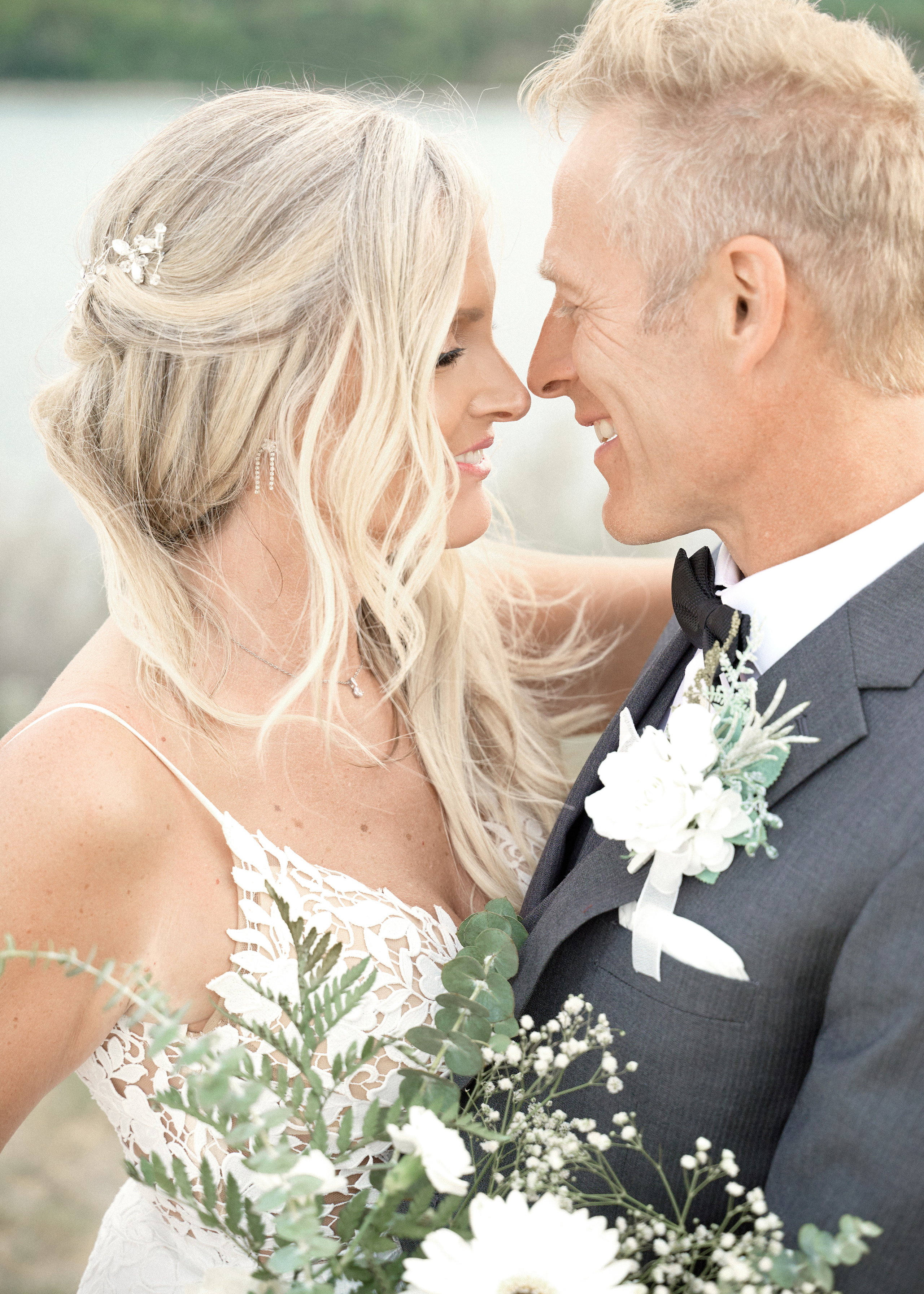 Wedding in Calgary Heritage park. Calgary wedding photo and video. Photographer Andrii Bielikov
