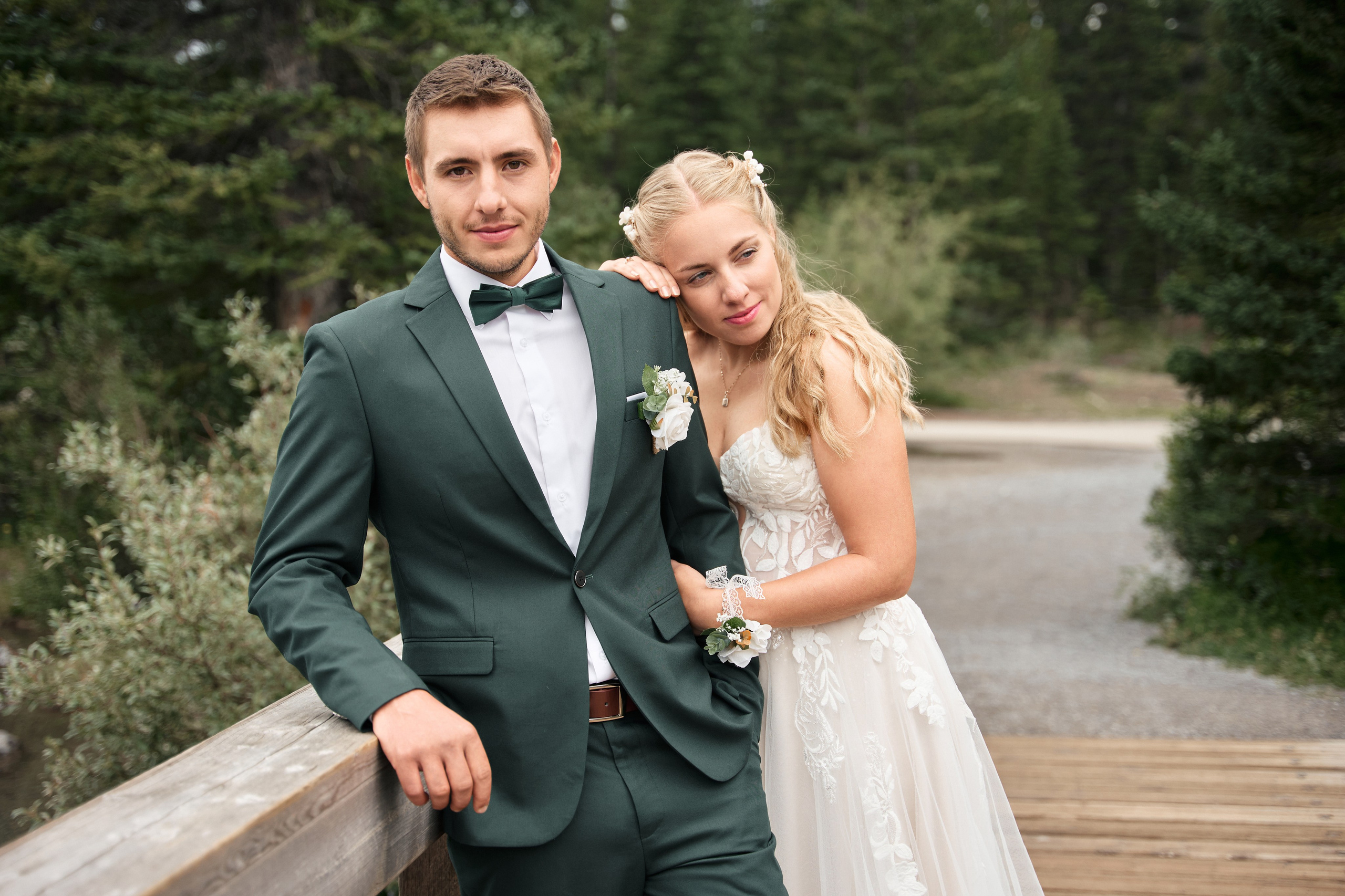 Natalie&Mat. A small, intimate wedding at Forgetmenot Lake, Kananaskis Park. Calgary wedding photo and video. Photographer Andrii Bielikov