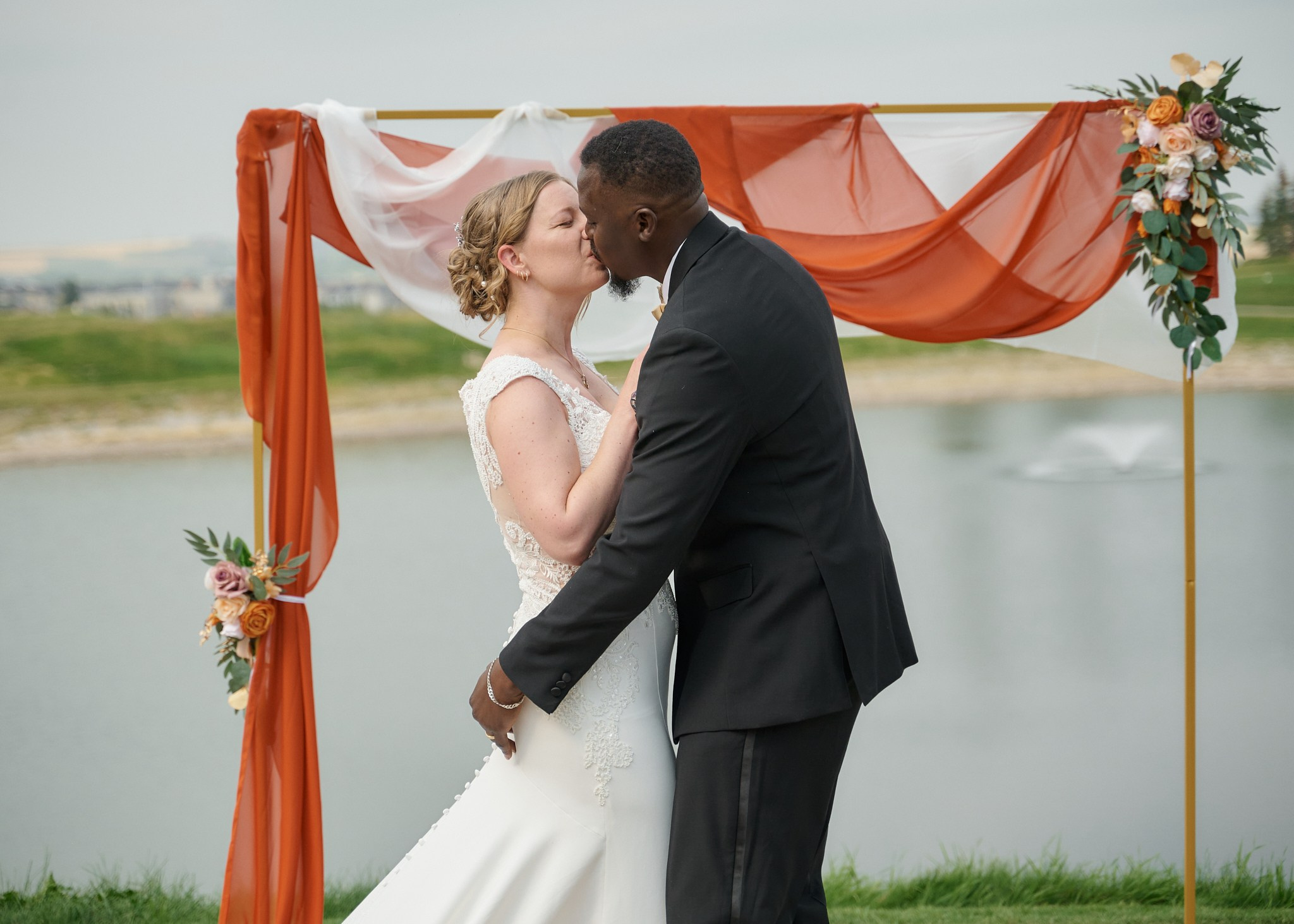 Femi & Jen. Calgary wedding photo and video. Photographer Andrii Bielikov