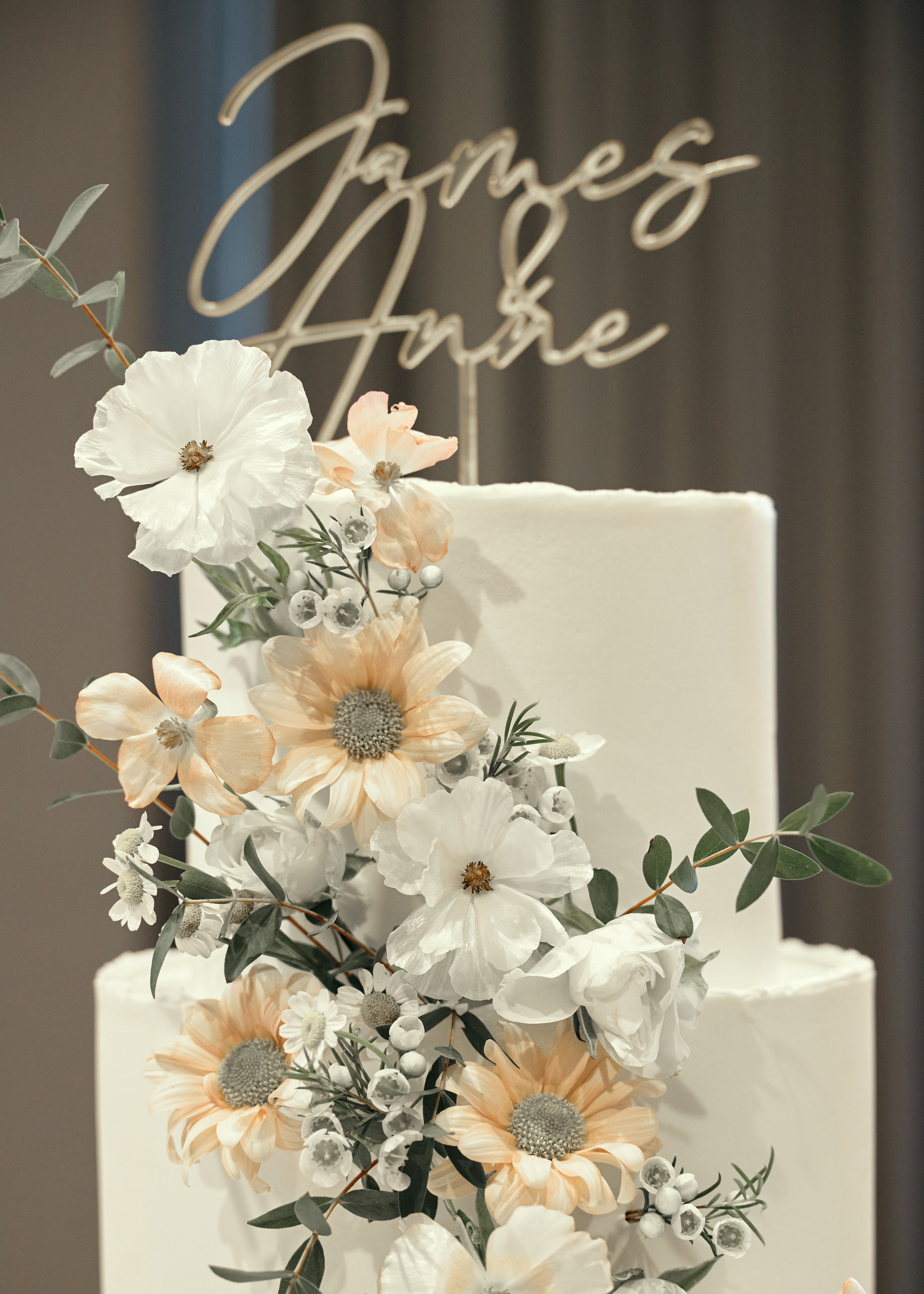 Wedding in Calgary. Calgary wedding photo and video. Photographer Andrii Bielikov