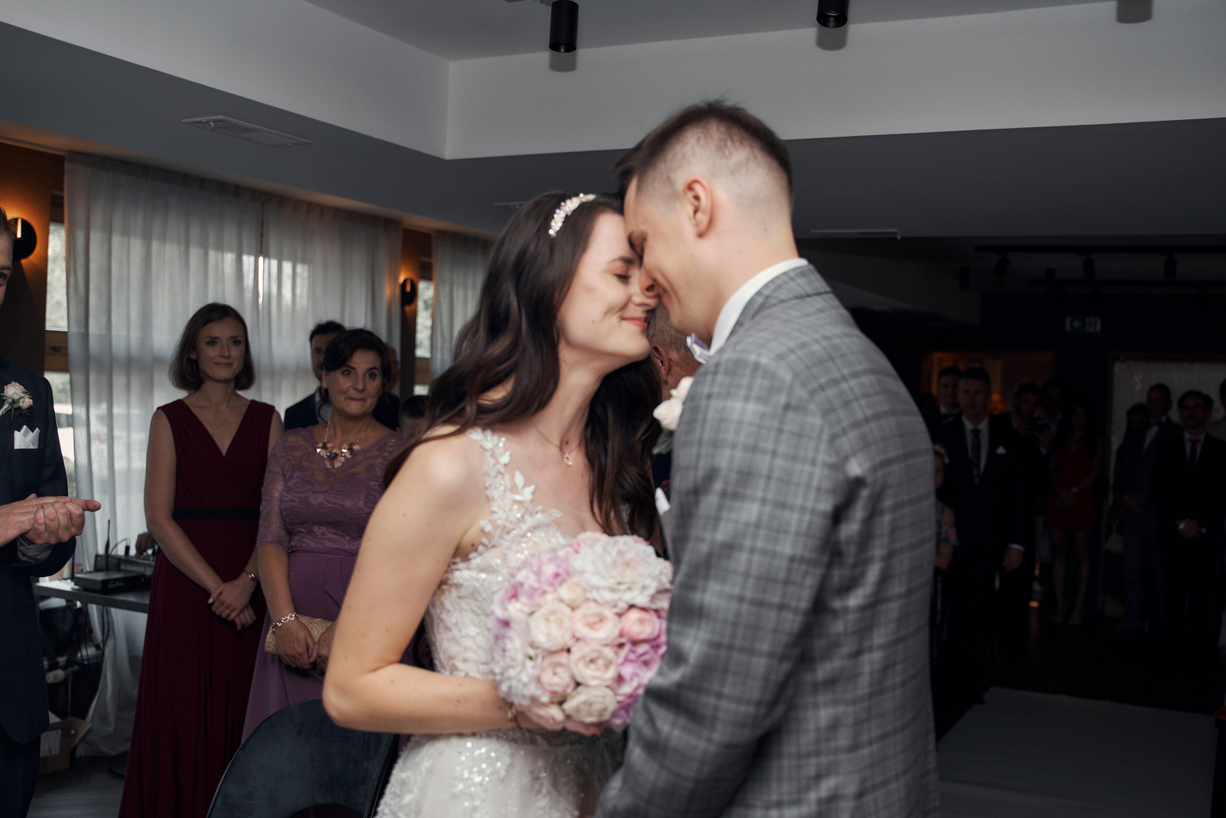 Wedding day. Calgary wedding photo and video. Photographer Andrii Bielikov