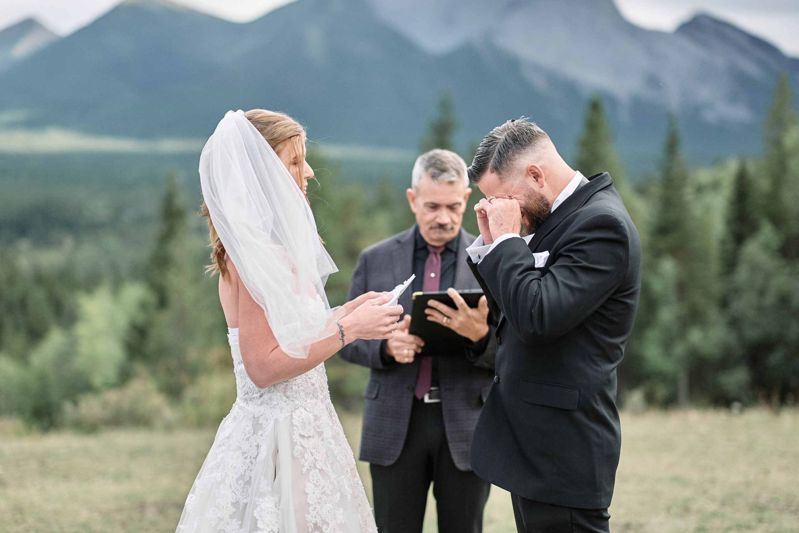 Benjamin&Courtney. Wedding in Kananaskis Park. Calgary wedding photo and video. Photographer Andrii Bielikov