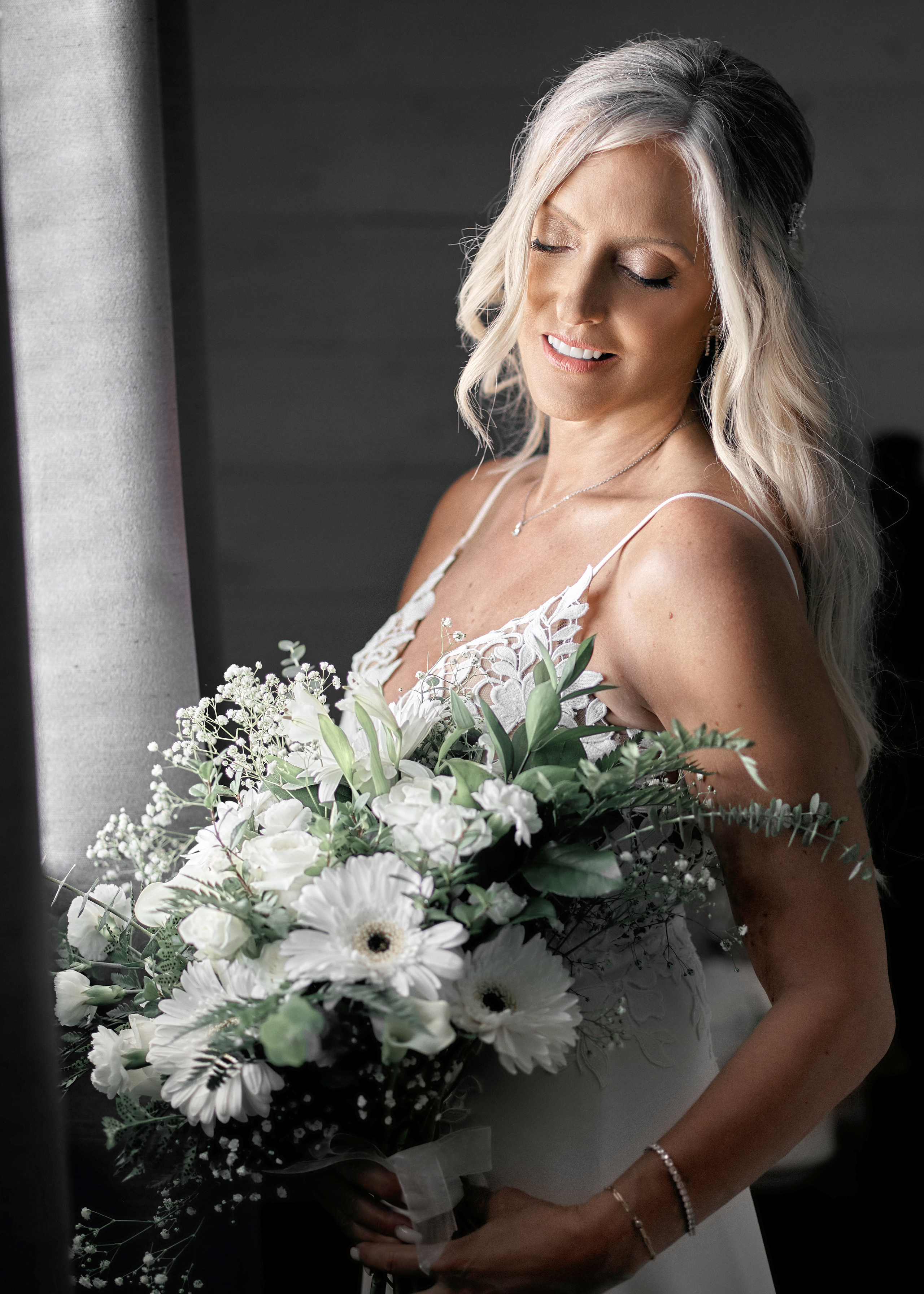 Wedding in Calgary Heritage park. Calgary wedding photo and video. Photographer Andrii Bielikov