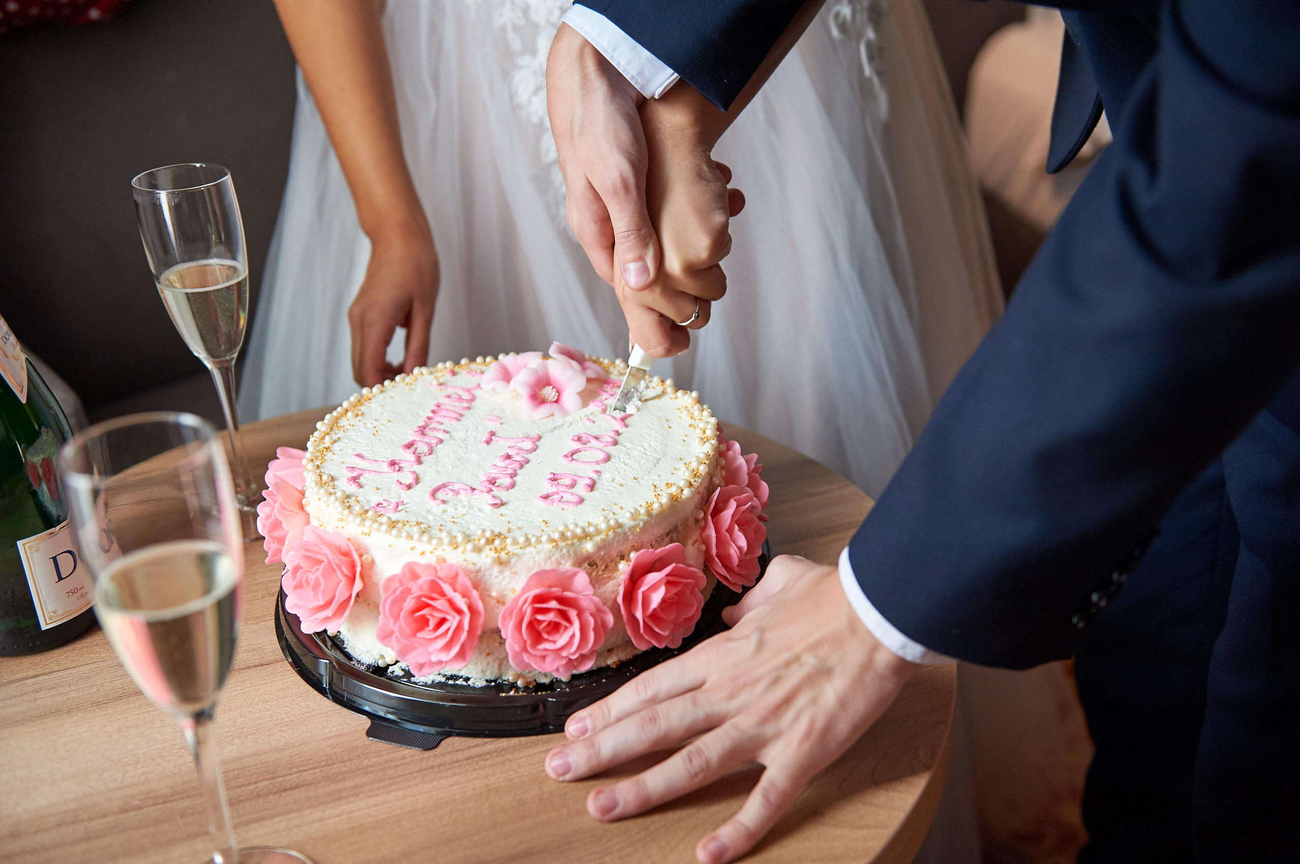 Carmel and Pavel wedding day. Calgary wedding photo and video. Photographer Andrii Bielikov