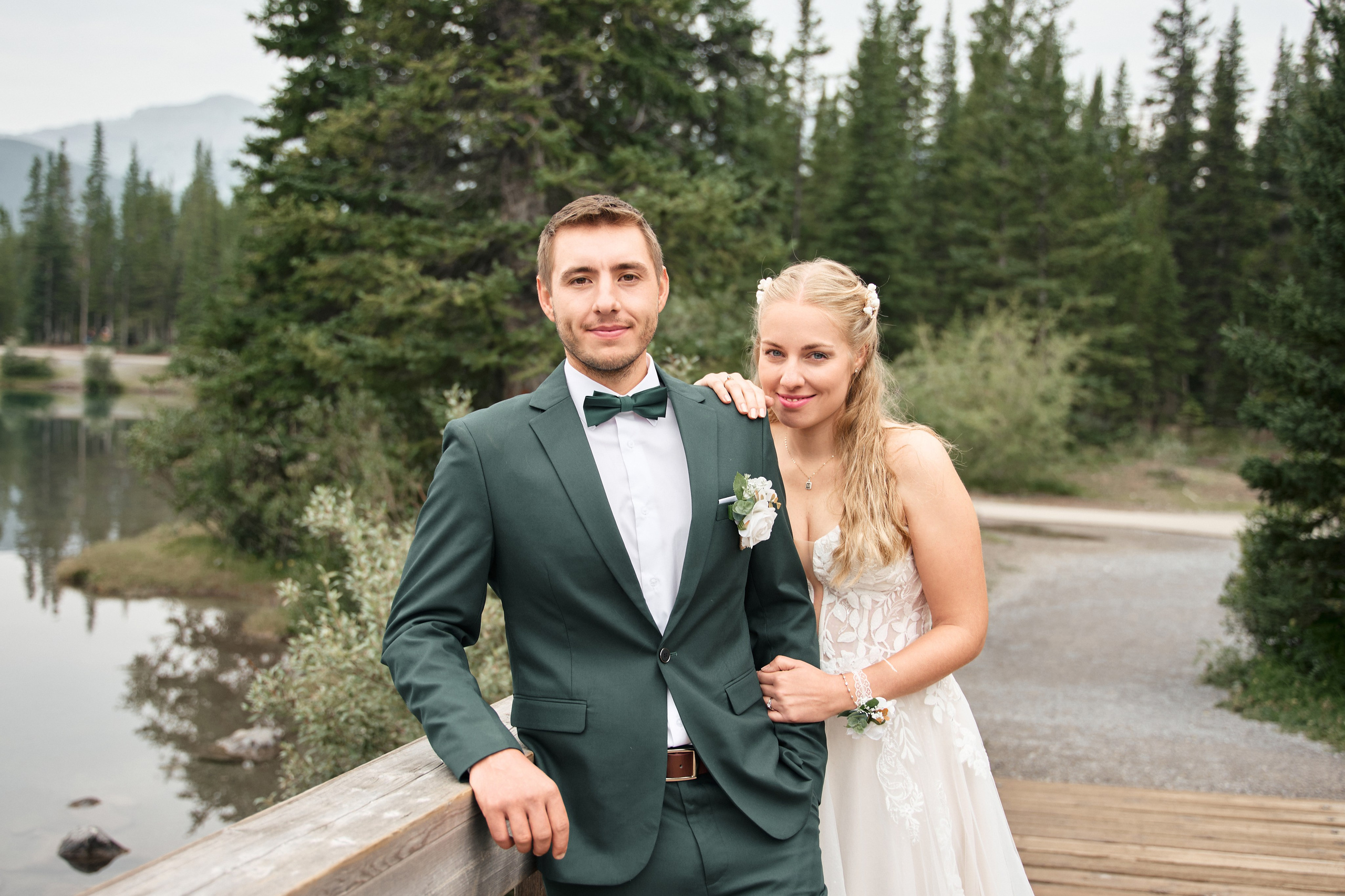 Natalie&Mat. A small, intimate wedding at Forgetmenot Lake, Kananaskis Park. Calgary wedding photo and video. Photographer Andrii Bielikov