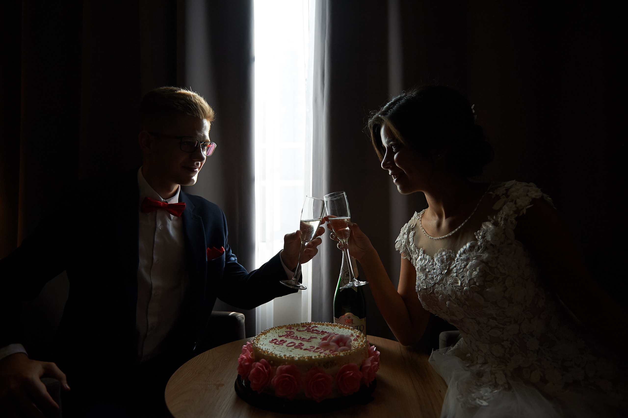 Weddings. Calgary wedding photo and video. Photographer Andrii Bielikov