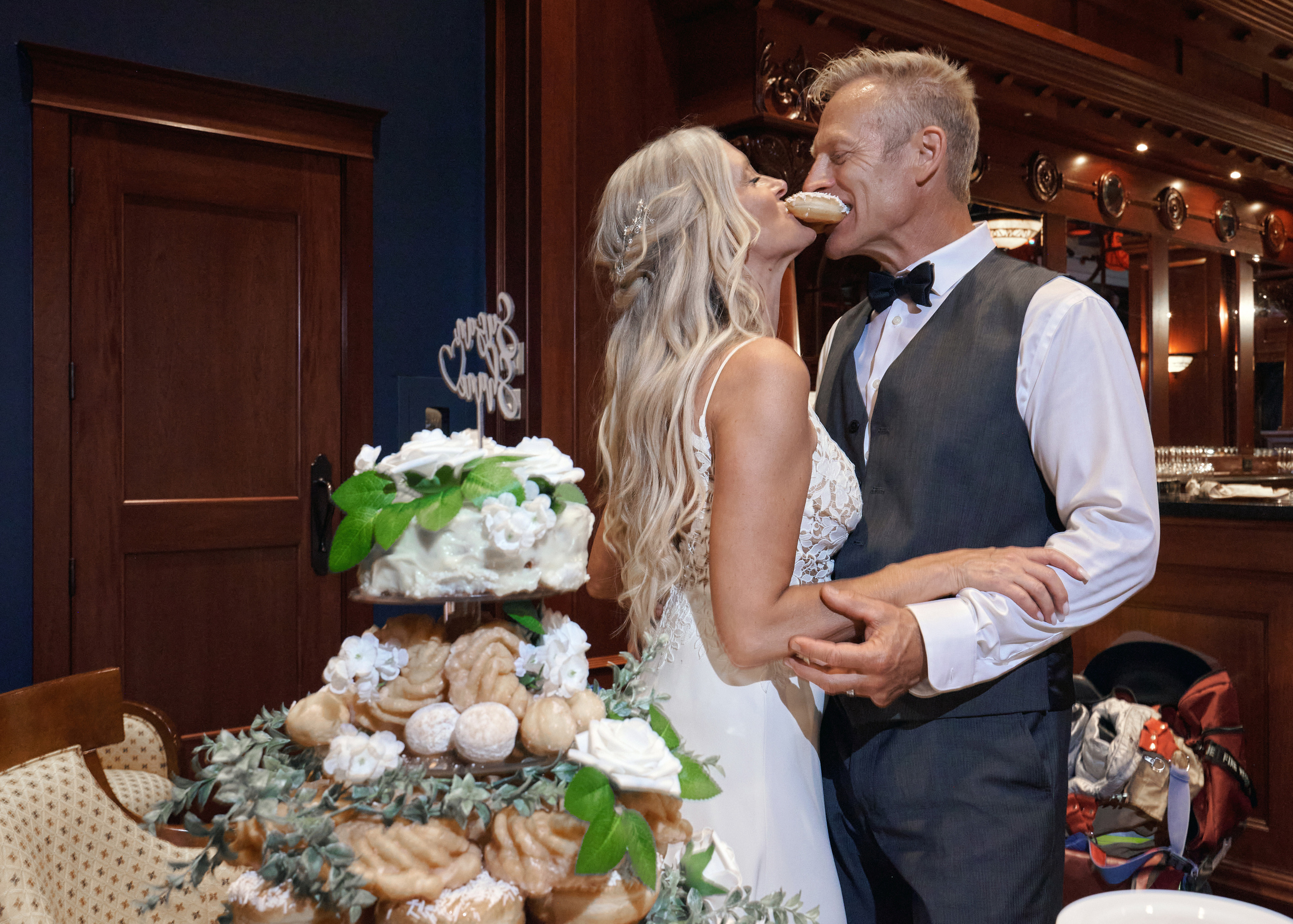 Wedding in Calgary Heritage park. Calgary wedding photo and video. Photographer Andrii Bielikov