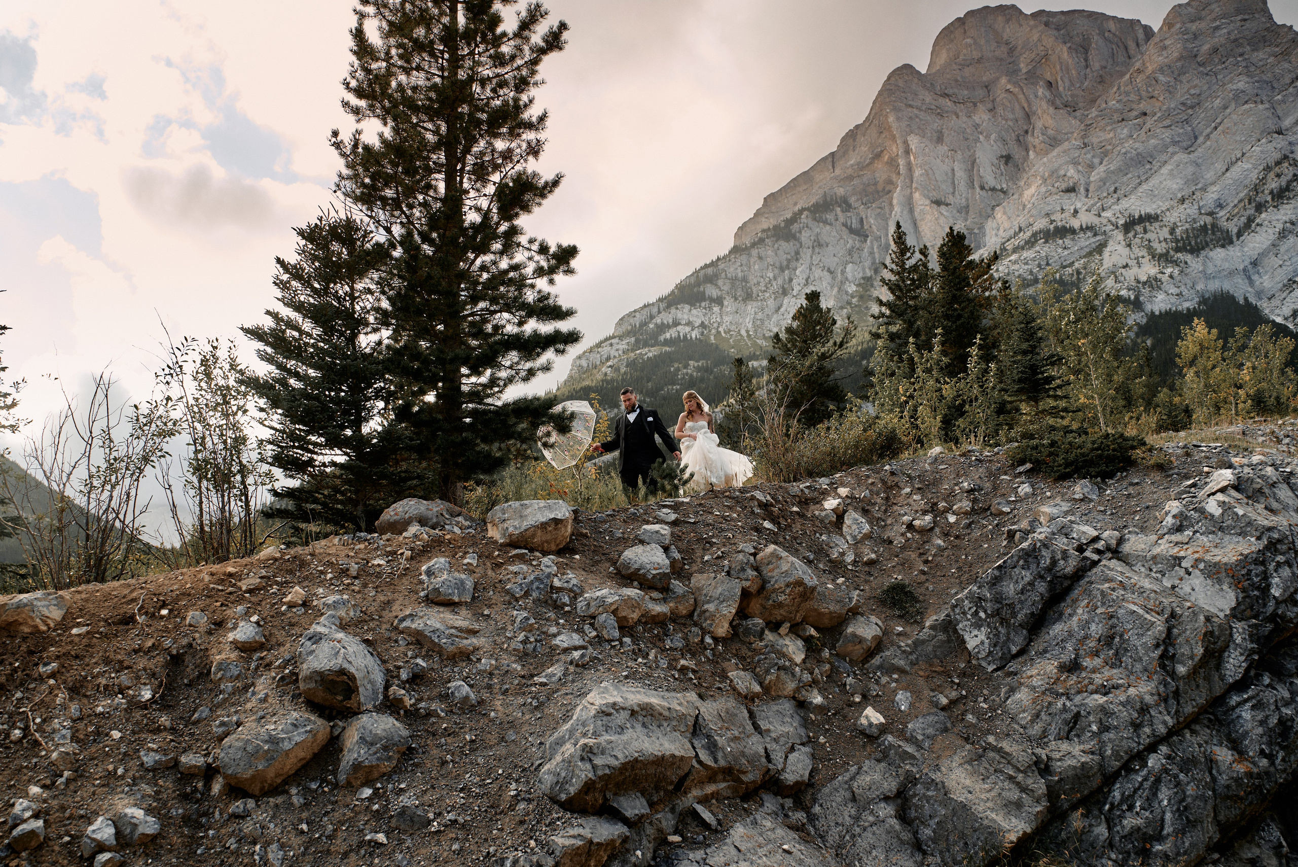 Benjamin&Courtney. Wedding in Kananaskis Park. Calgary wedding photo and video. Photographer Andrii Bielikov