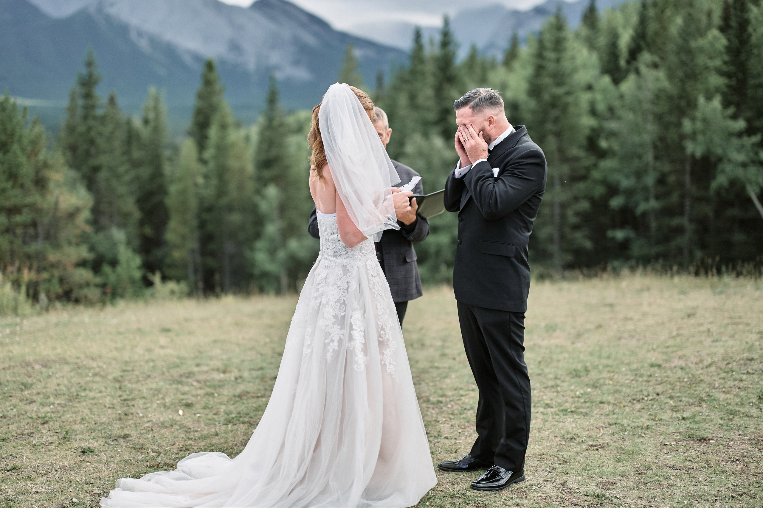 Benjamin&Courtney. Wedding in Kananaskis Park. Calgary wedding photo and video. Photographer Andrii Bielikov