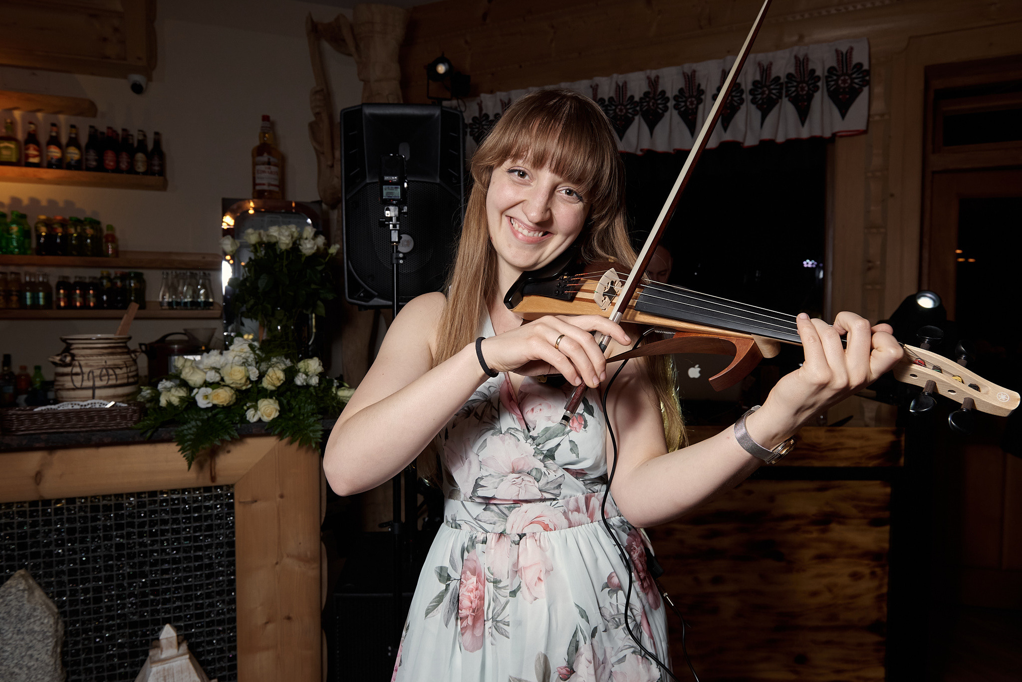 Wedding in mountains. Calgary wedding photo and video. Photographer Andrii Bielikov