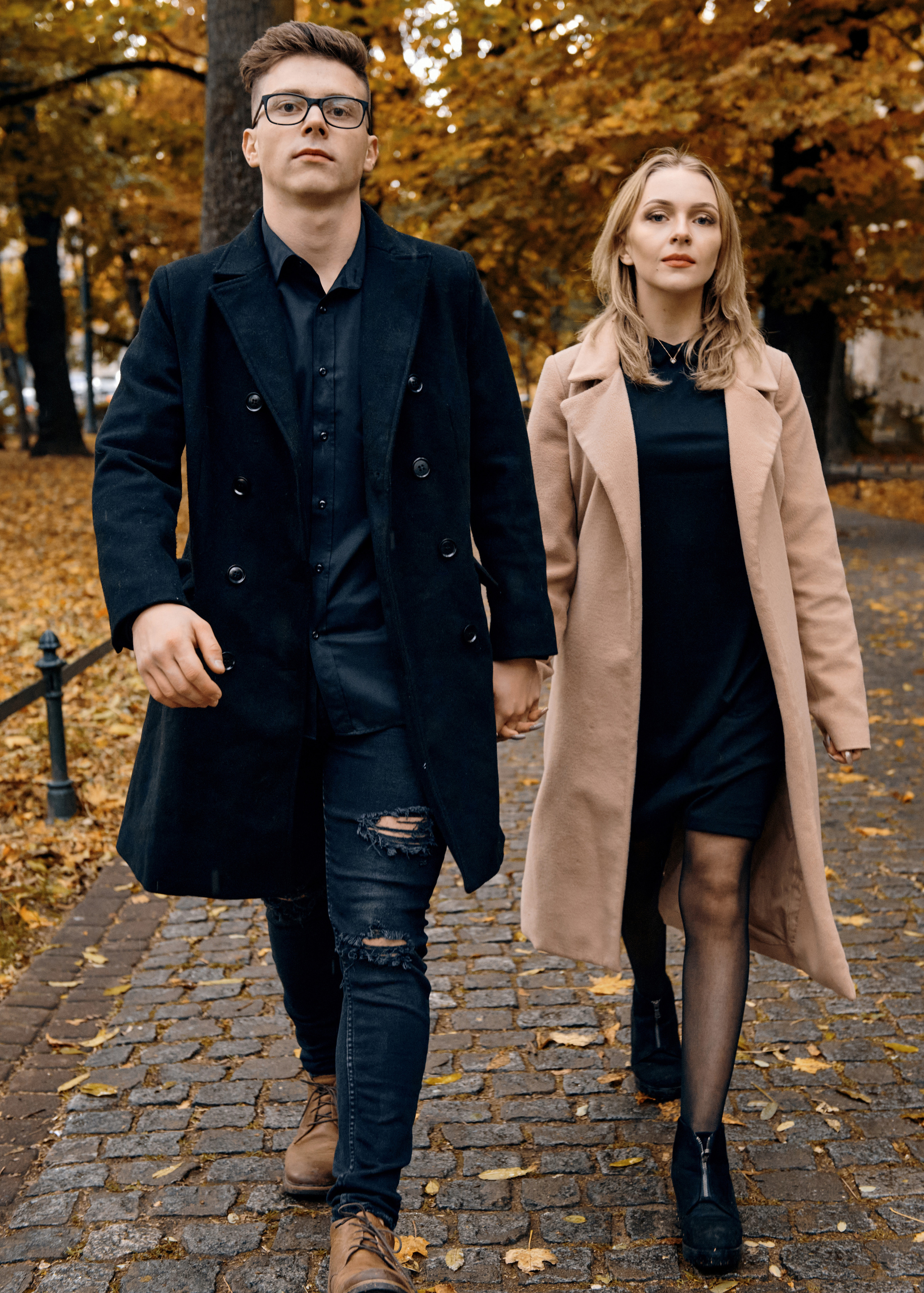 Fall romantic love story. Calgary wedding photo and video. Photographer Andrii Bielikov