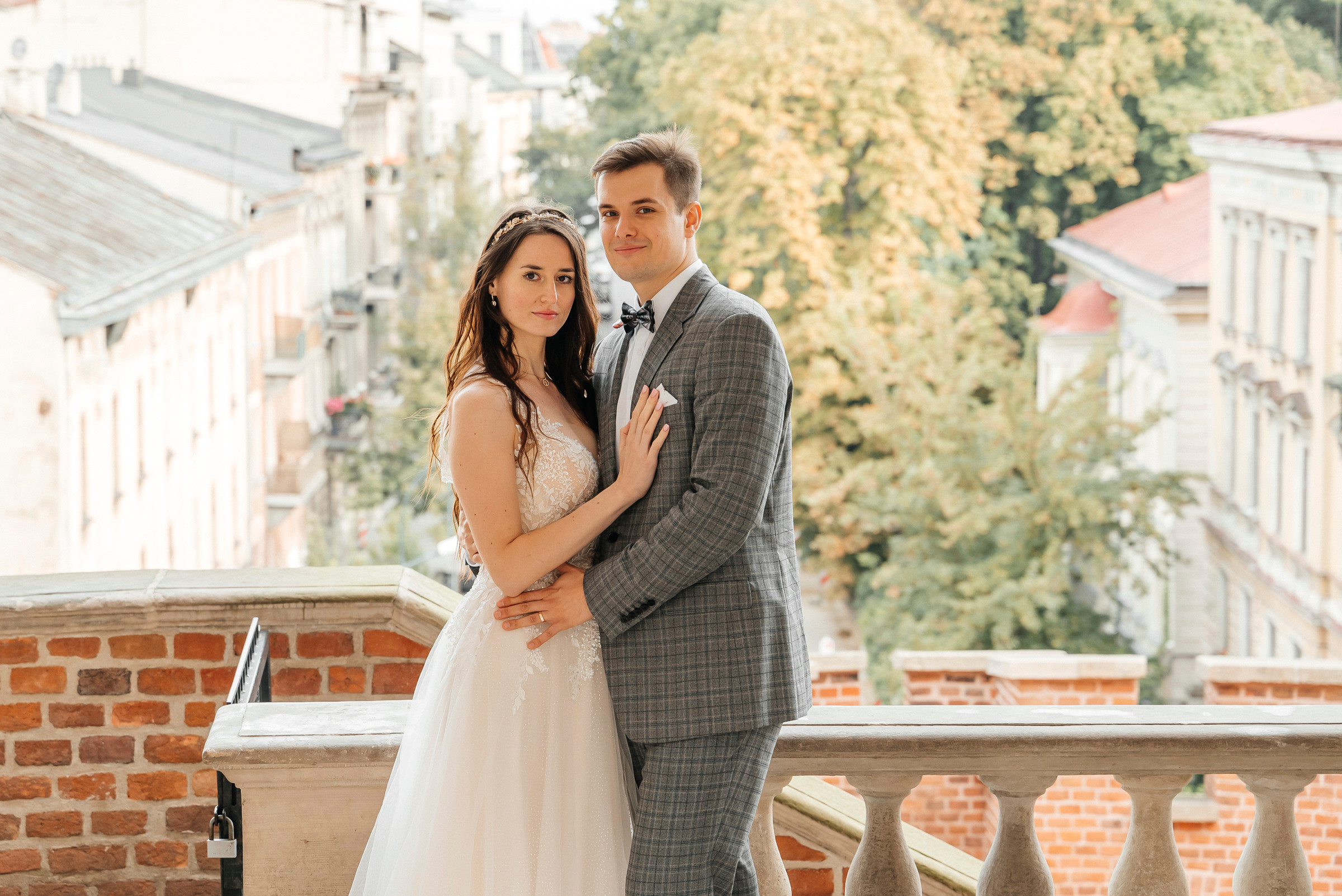 After wedding. Calgary wedding photo and video. Photographer Andrii Bielikov