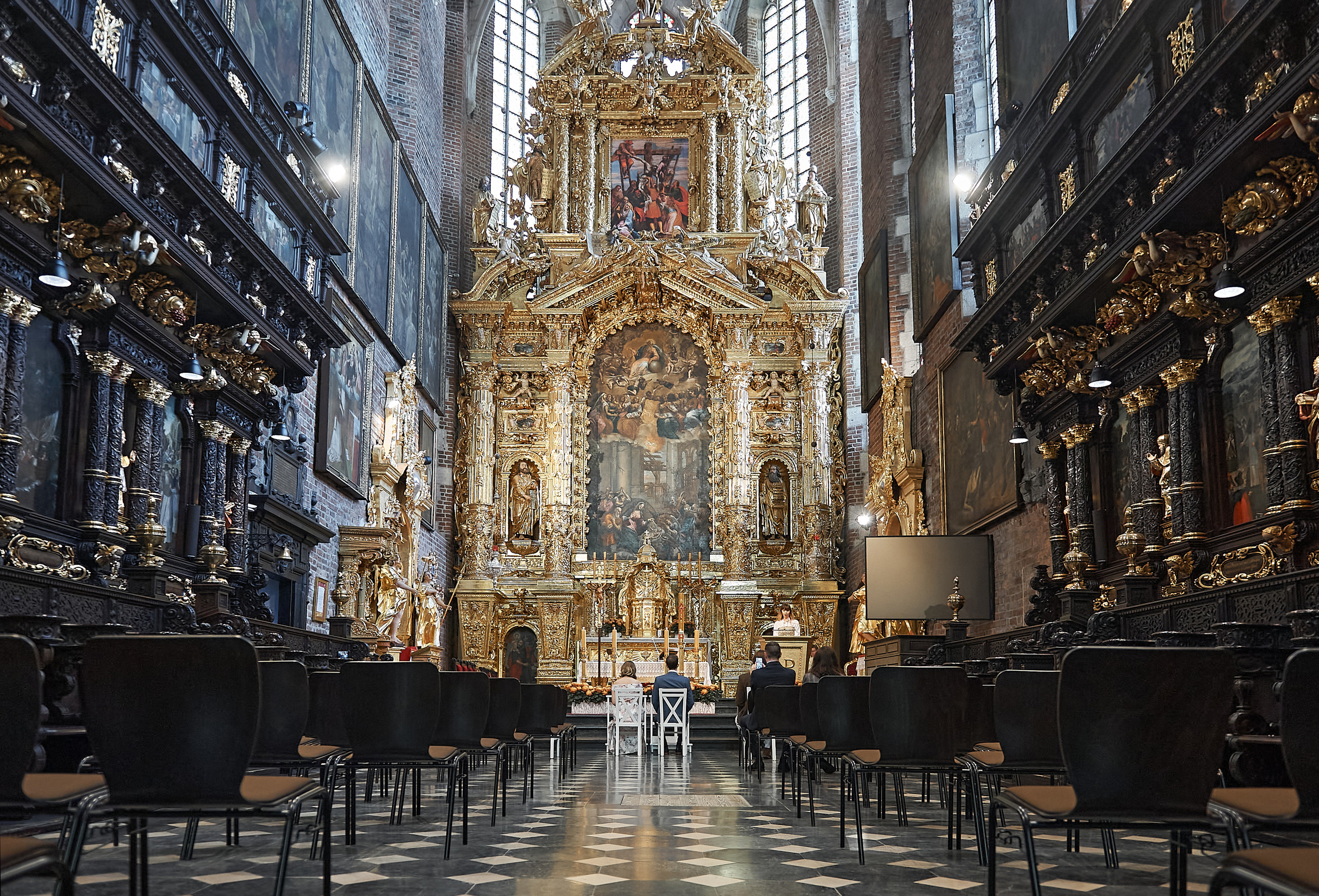 Weddings. Calgary wedding photo and video. Photographer Andrii Bielikov