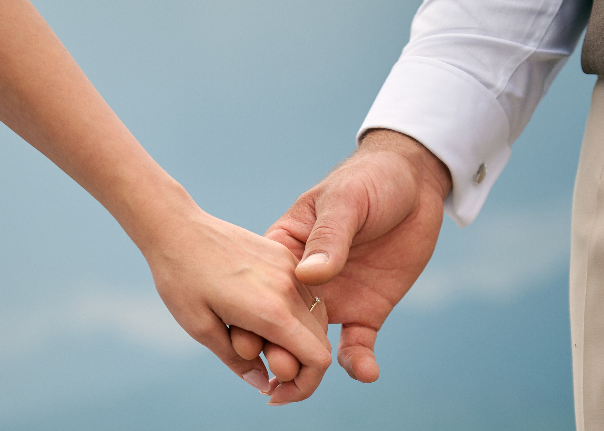 Wedding in mountains. Calgary wedding photo and video. Photographer Andrii Bielikov