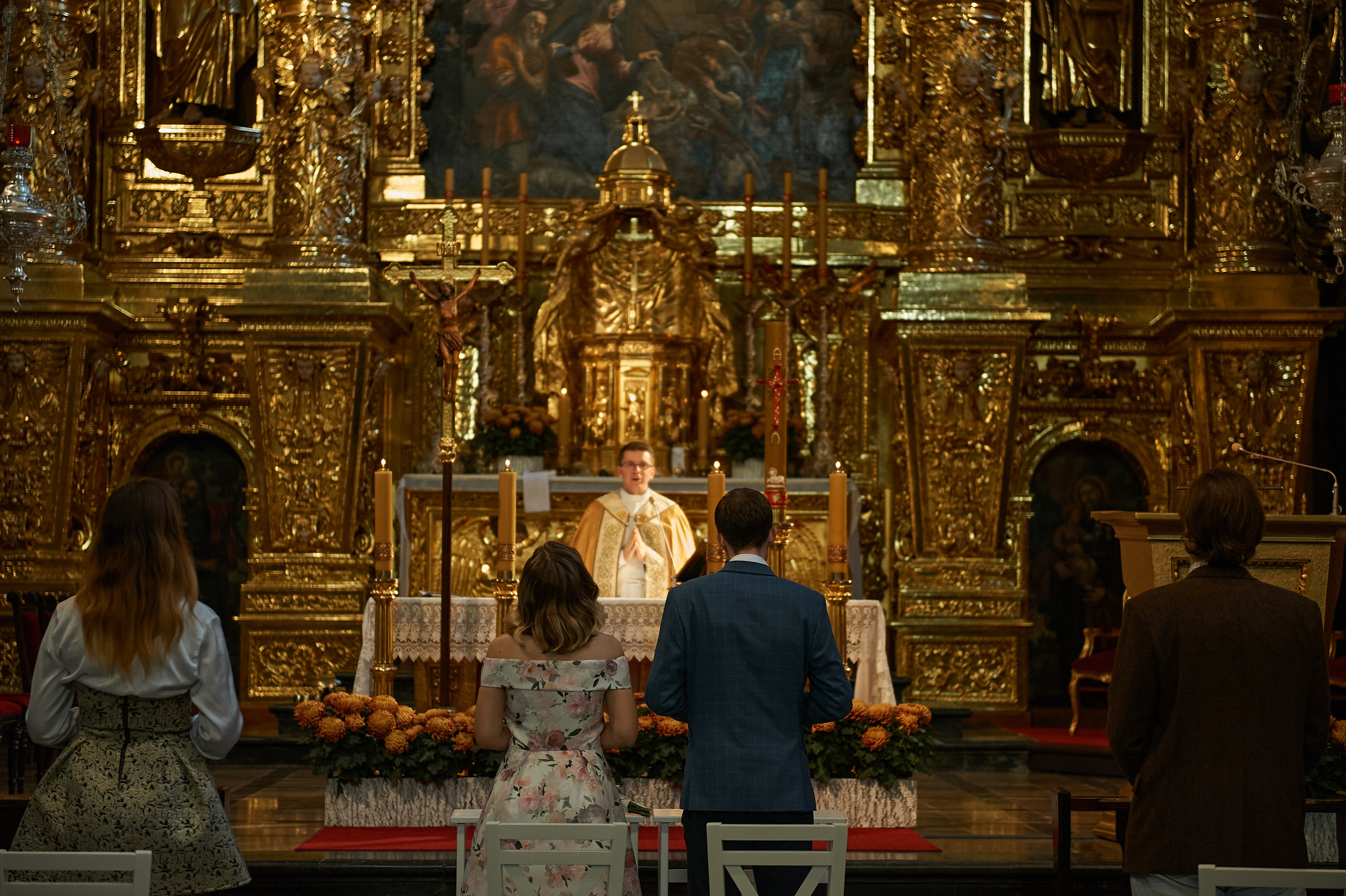 Wedding in the church. Calgary wedding photo and video. Photographer Andrii Bielikov