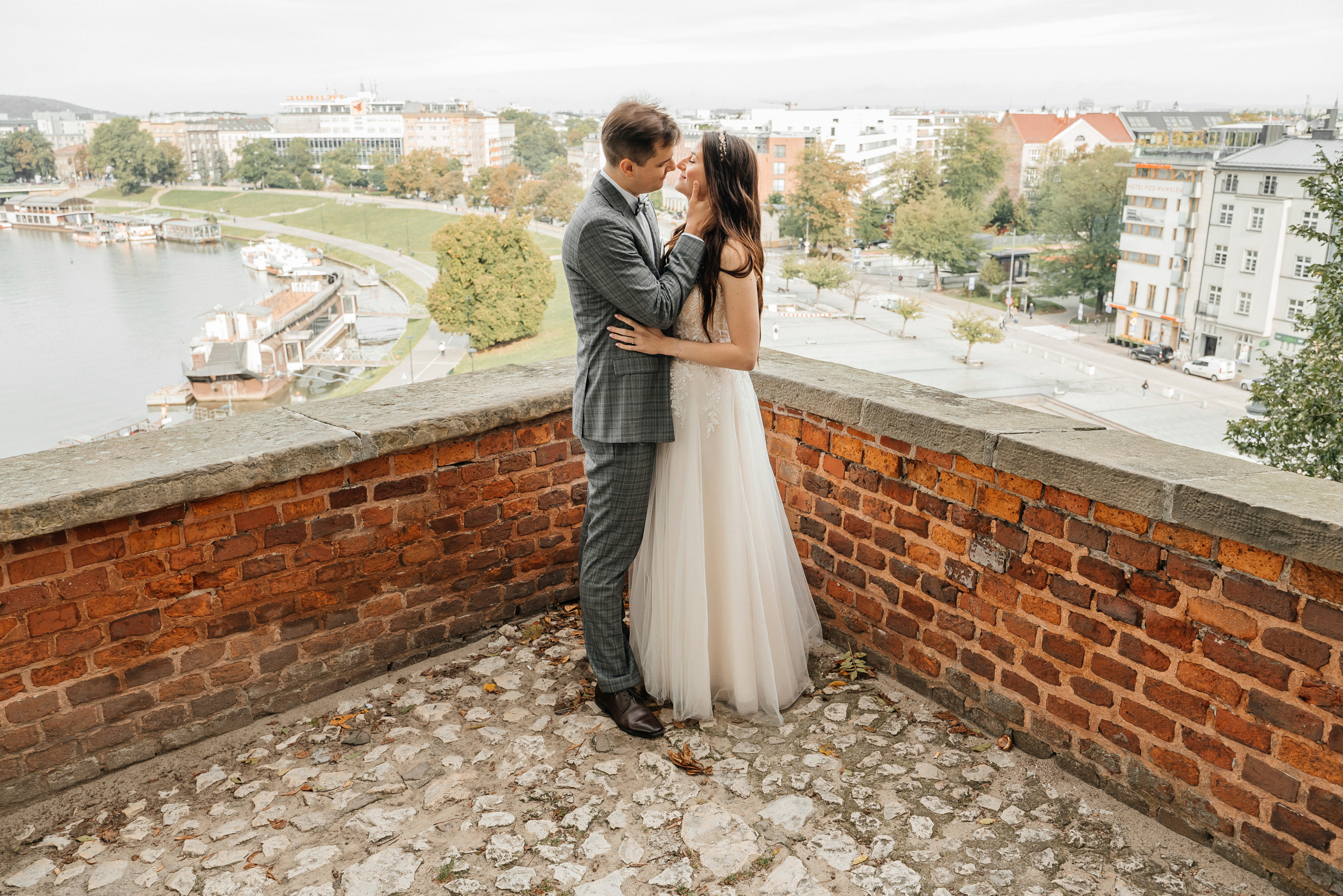 After wedding. Calgary wedding photo and video. Photographer Andrii Bielikov