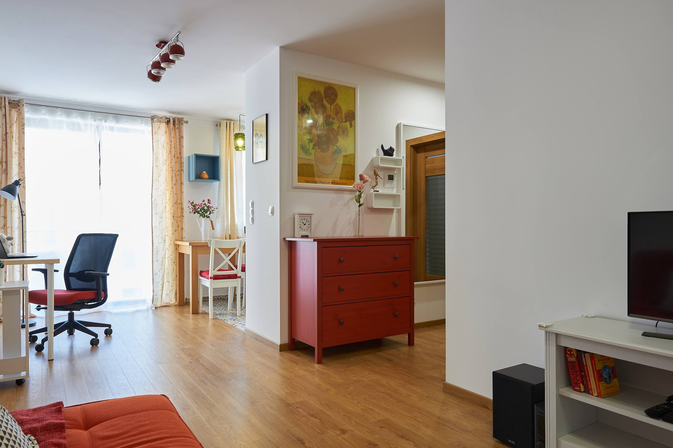 Interiors. Calgary wedding photo and video. Photographer Andrii Bielikov