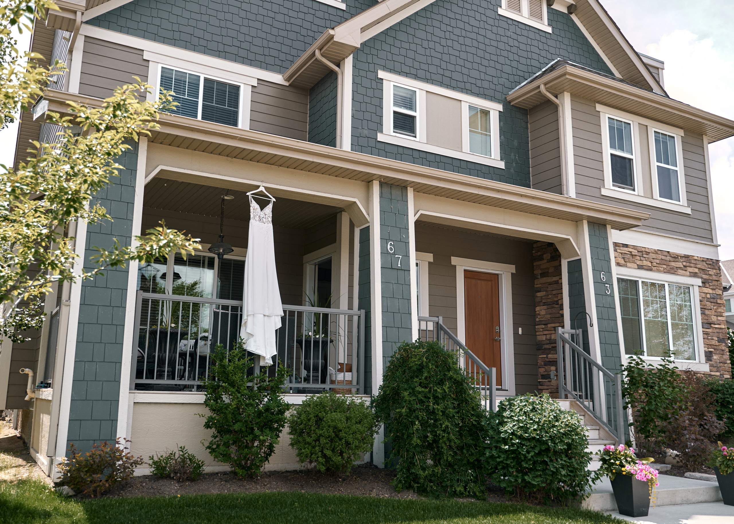 Wedding in Calgary Heritage park. Calgary wedding photo and video. Photographer Andrii Bielikov
