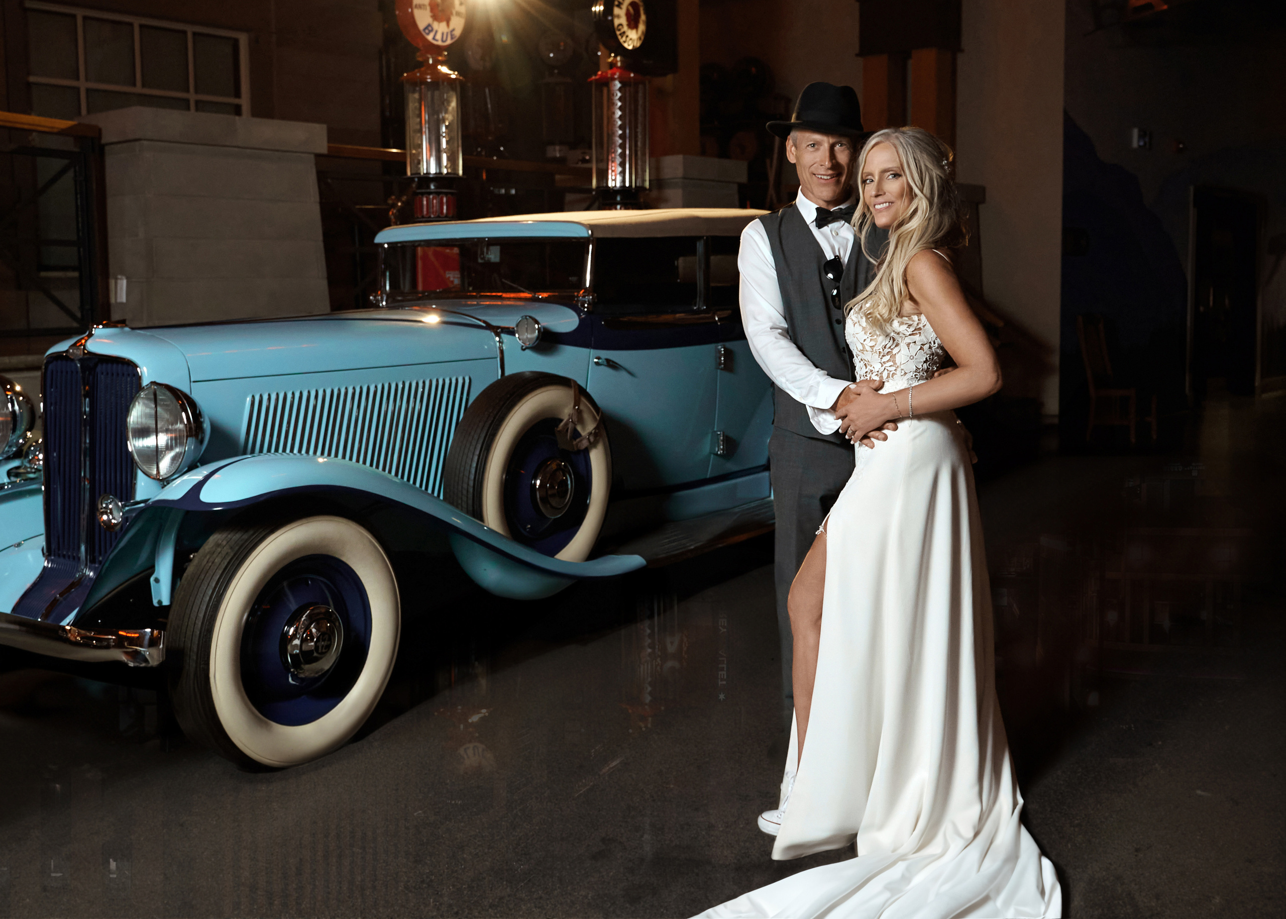 Wedding in Calgary Heritage park. Calgary wedding photo and video. Photographer Andrii Bielikov