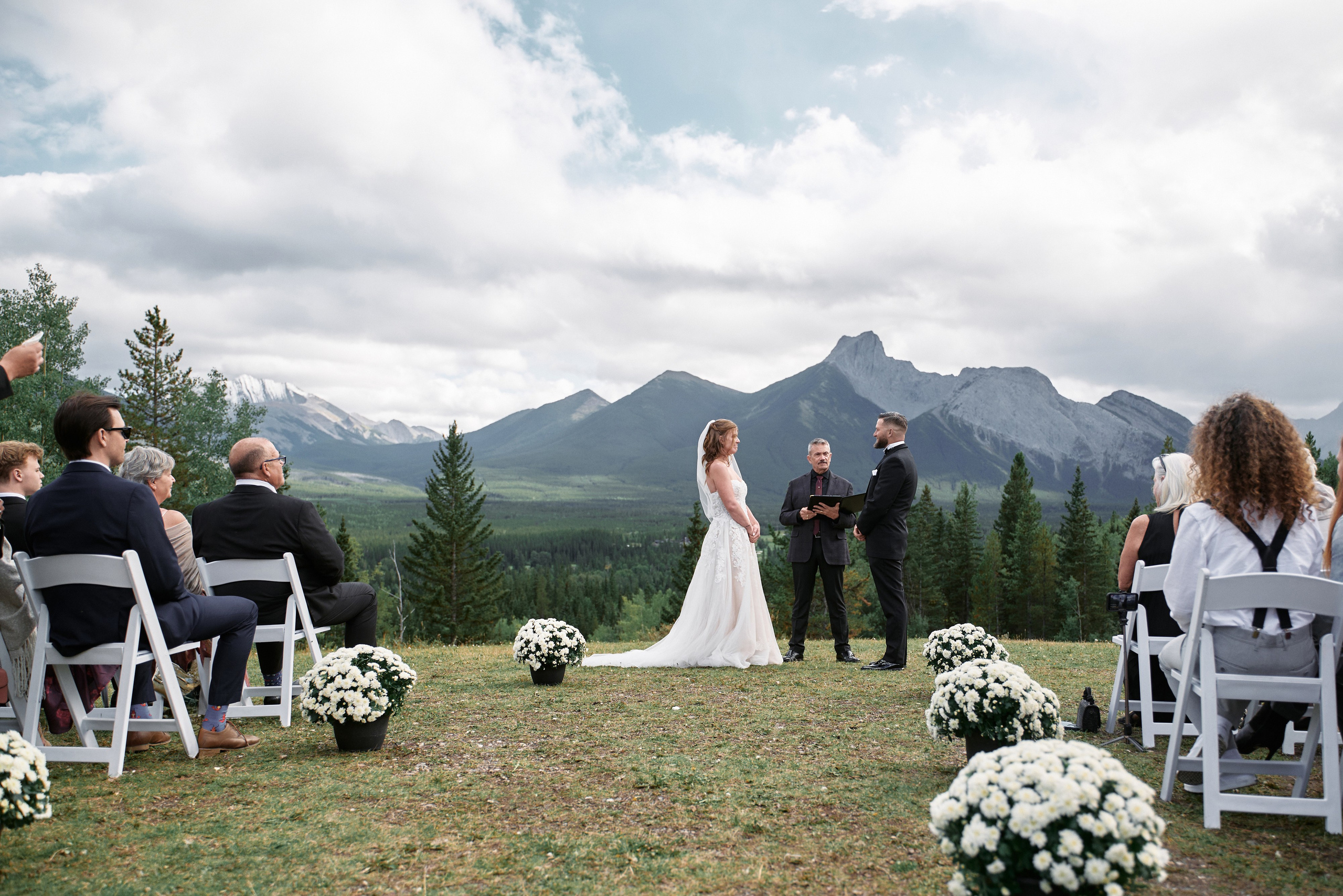 Benjamin&Courtney. Wedding in Kananaskis Park. Calgary wedding photo and video. Photographer Andrii Bielikov