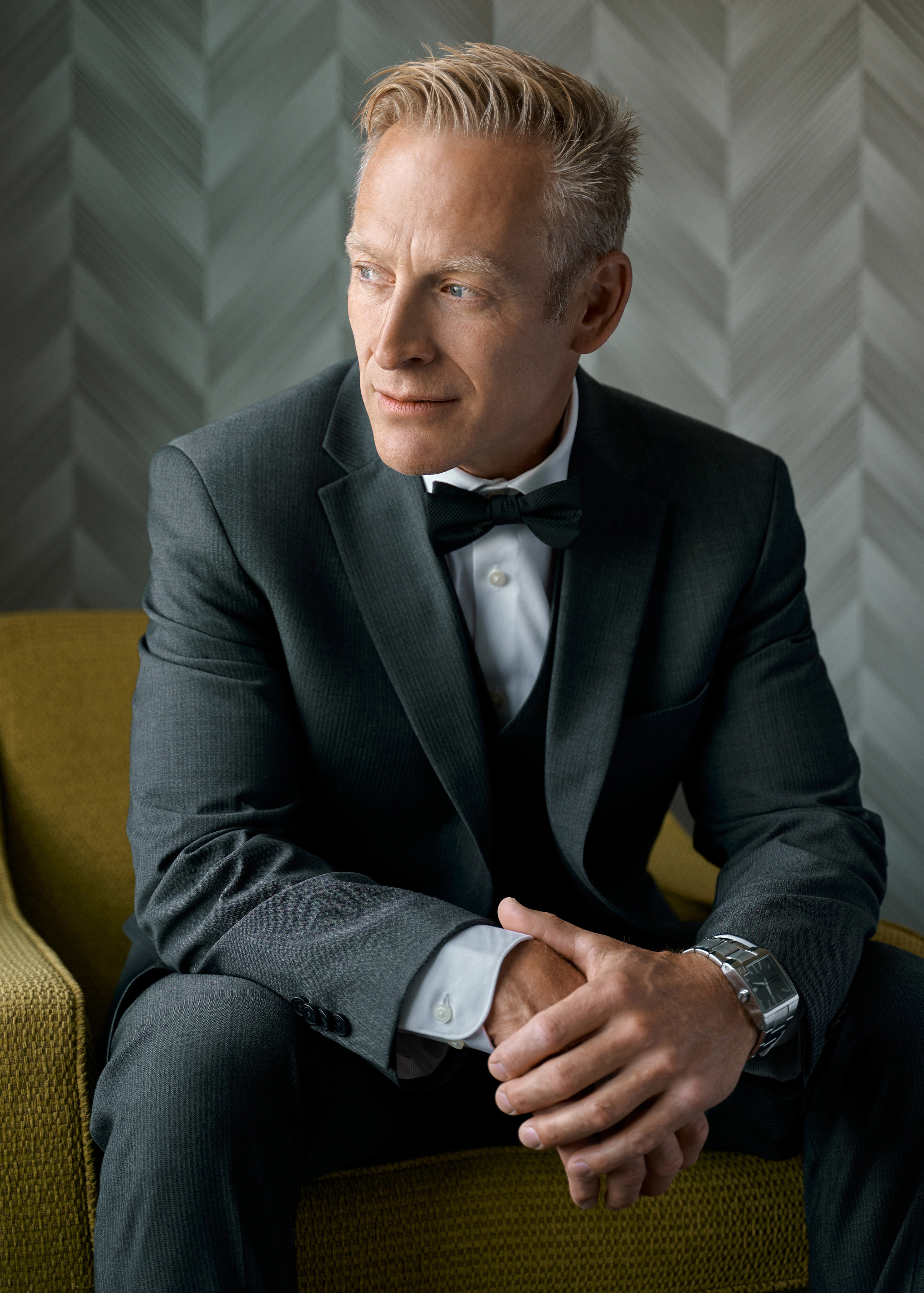 Wedding in Calgary Heritage park. Calgary wedding photo and video. Photographer Andrii Bielikov