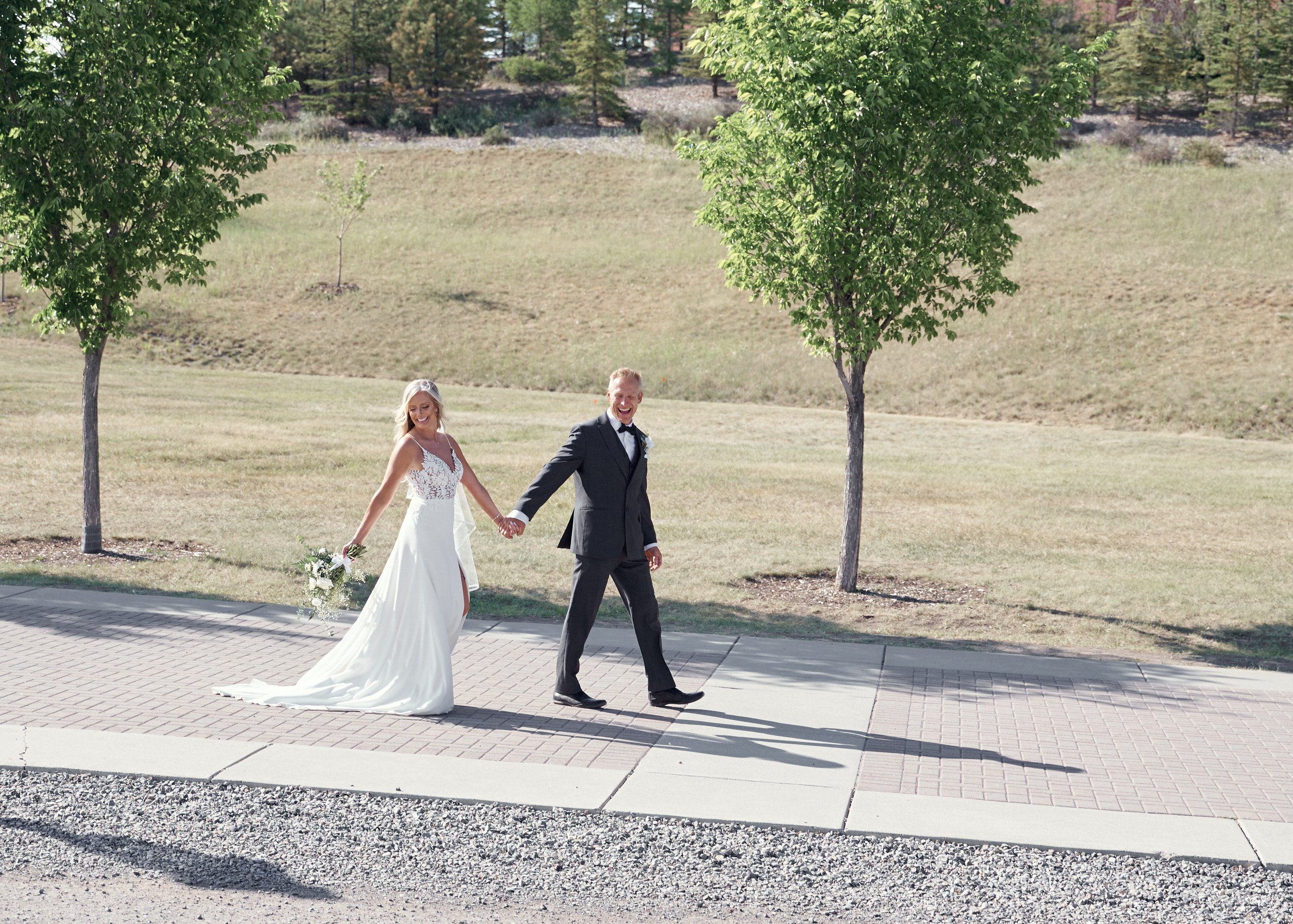 Wedding in Calgary Heritage park. Calgary wedding photo and video. Photographer Andrii Bielikov