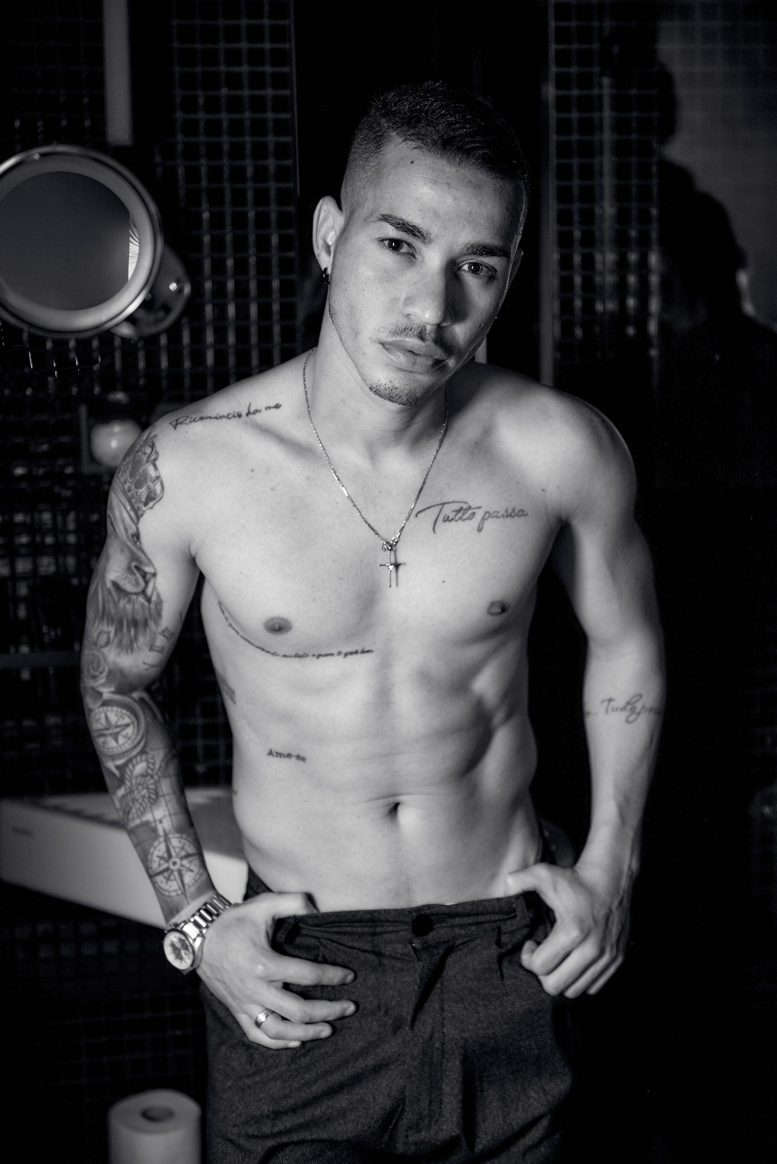 Hot love story in hotel. Calgary wedding photo and video. Photographer Andrii Bielikov