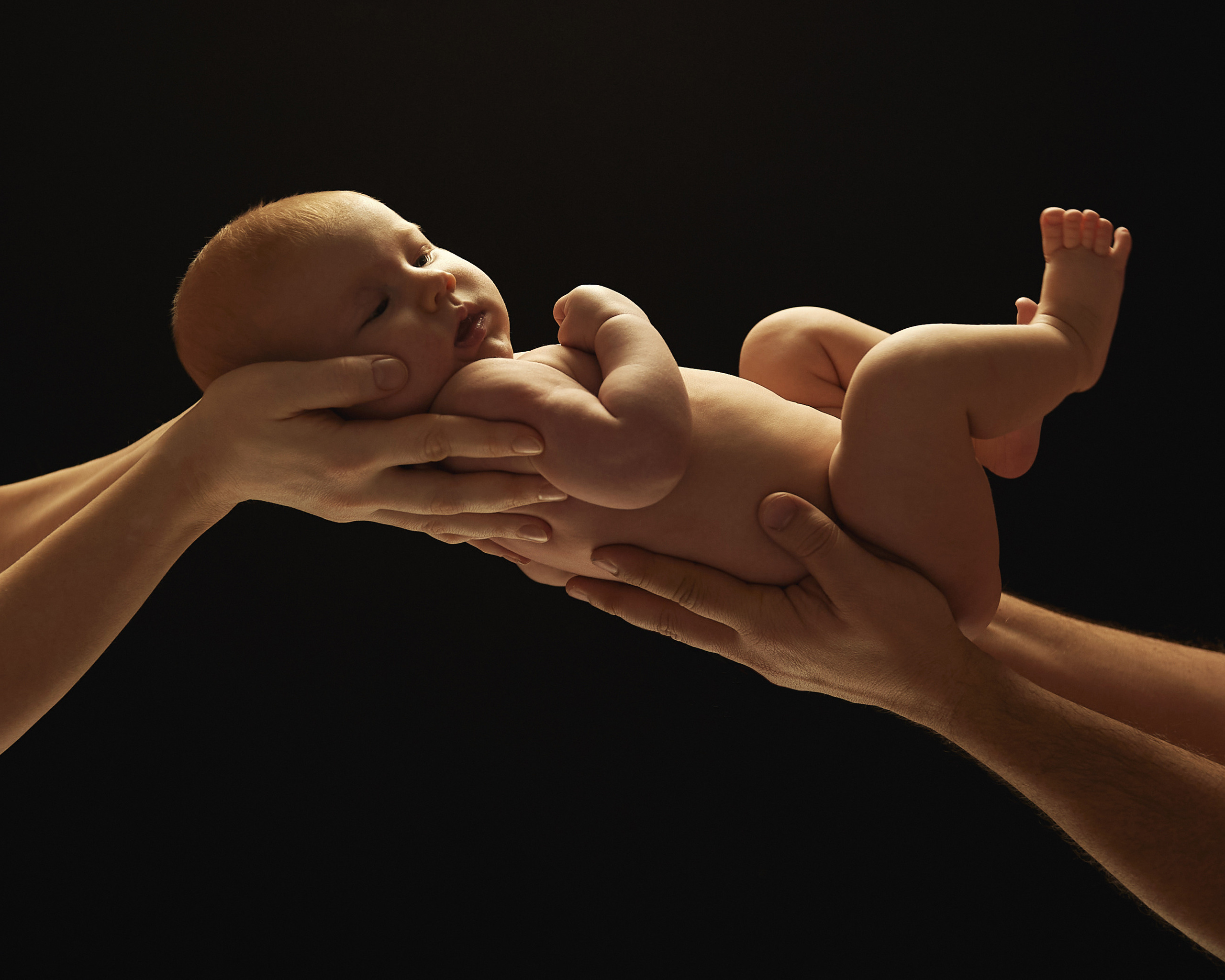 Family photo shoot. Calgary wedding photo and video. Photographer Andrii Bielikov