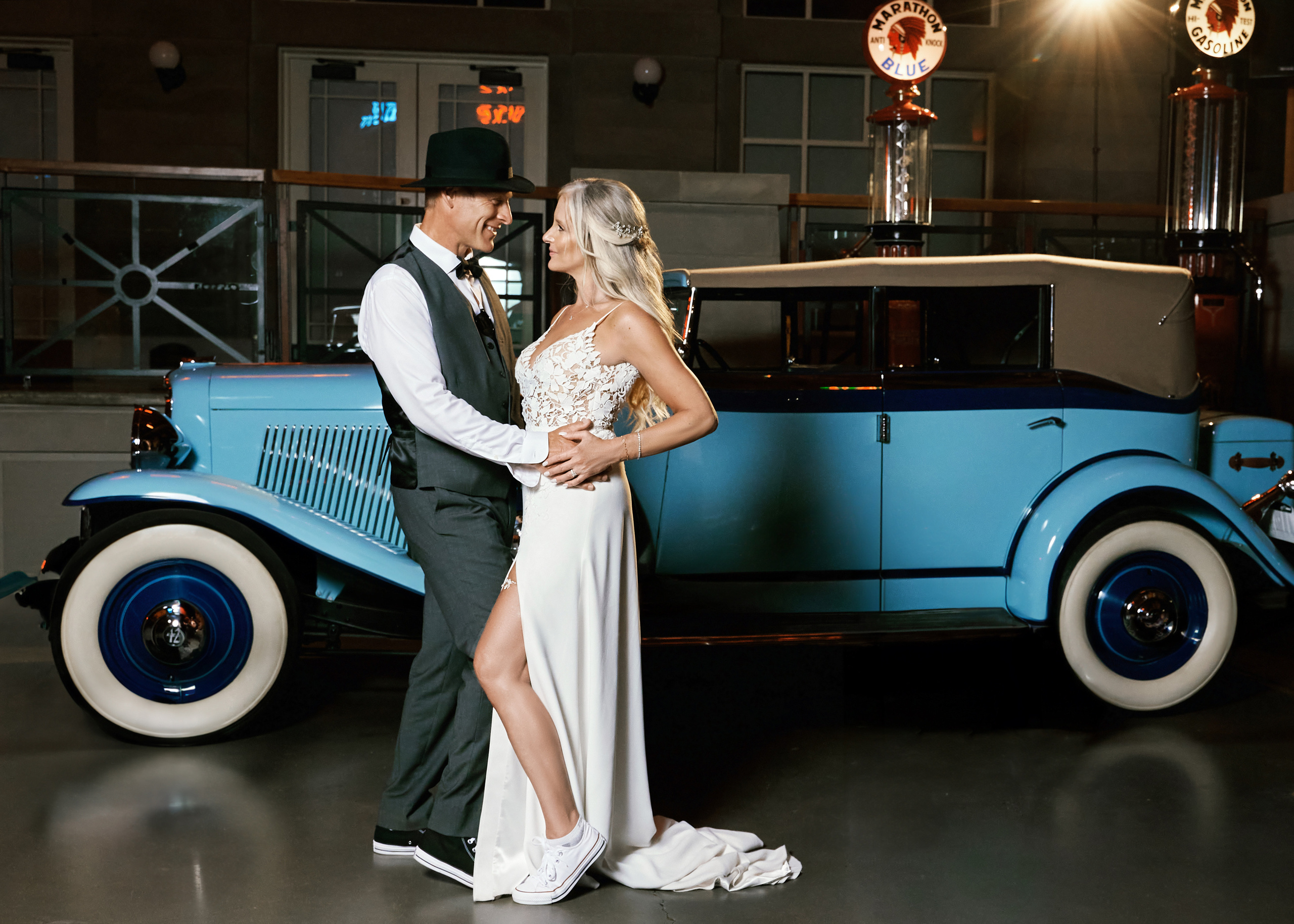 Wedding in Calgary Heritage park. Calgary wedding photo and video. Photographer Andrii Bielikov