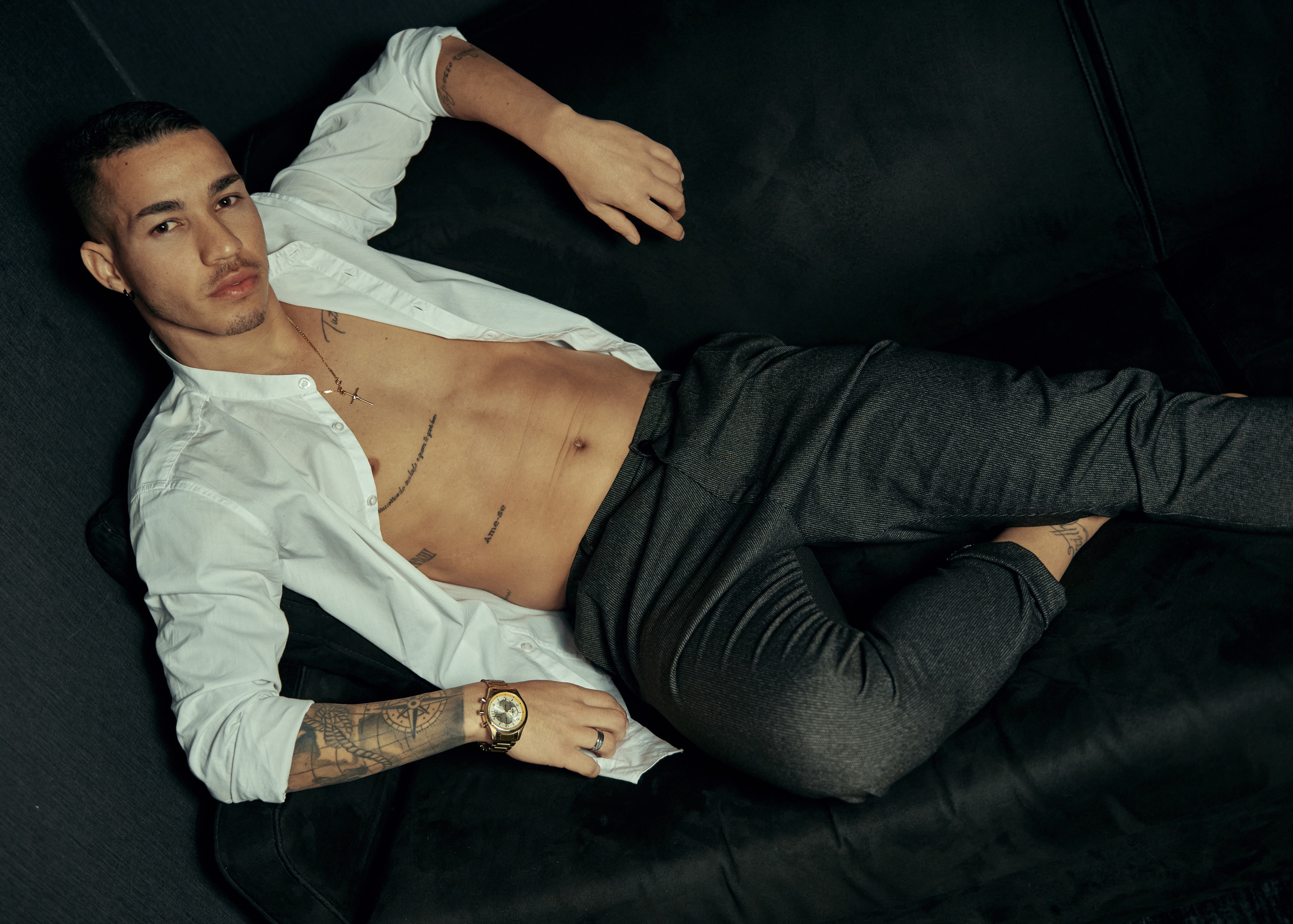 Hot love story in hotel. Calgary wedding photo and video. Photographer Andrii Bielikov