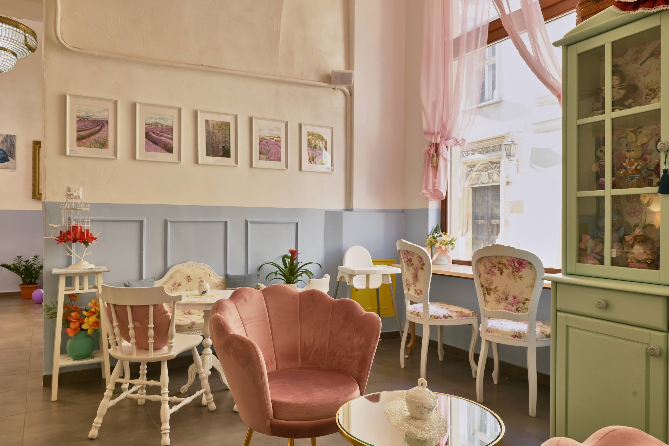 Interiors. Calgary wedding photo and video. Photographer Andrii Bielikov