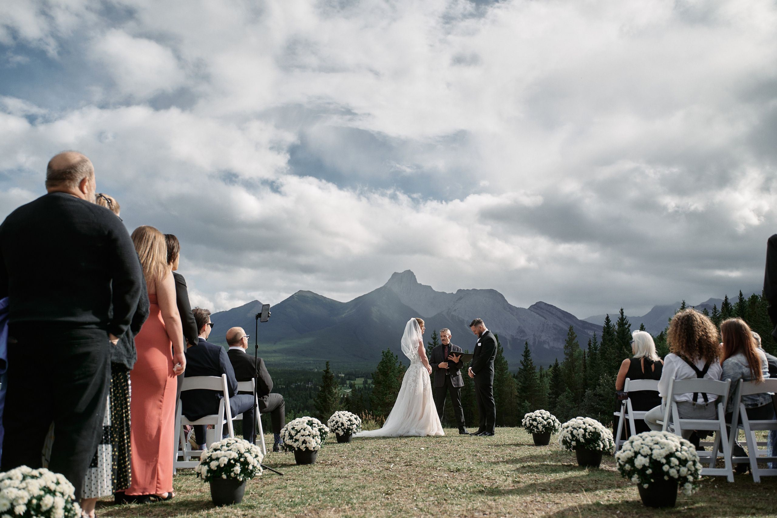 Benjamin&Courtney. Wedding in Kananaskis Park. Calgary wedding photo and video. Photographer Andrii Bielikov