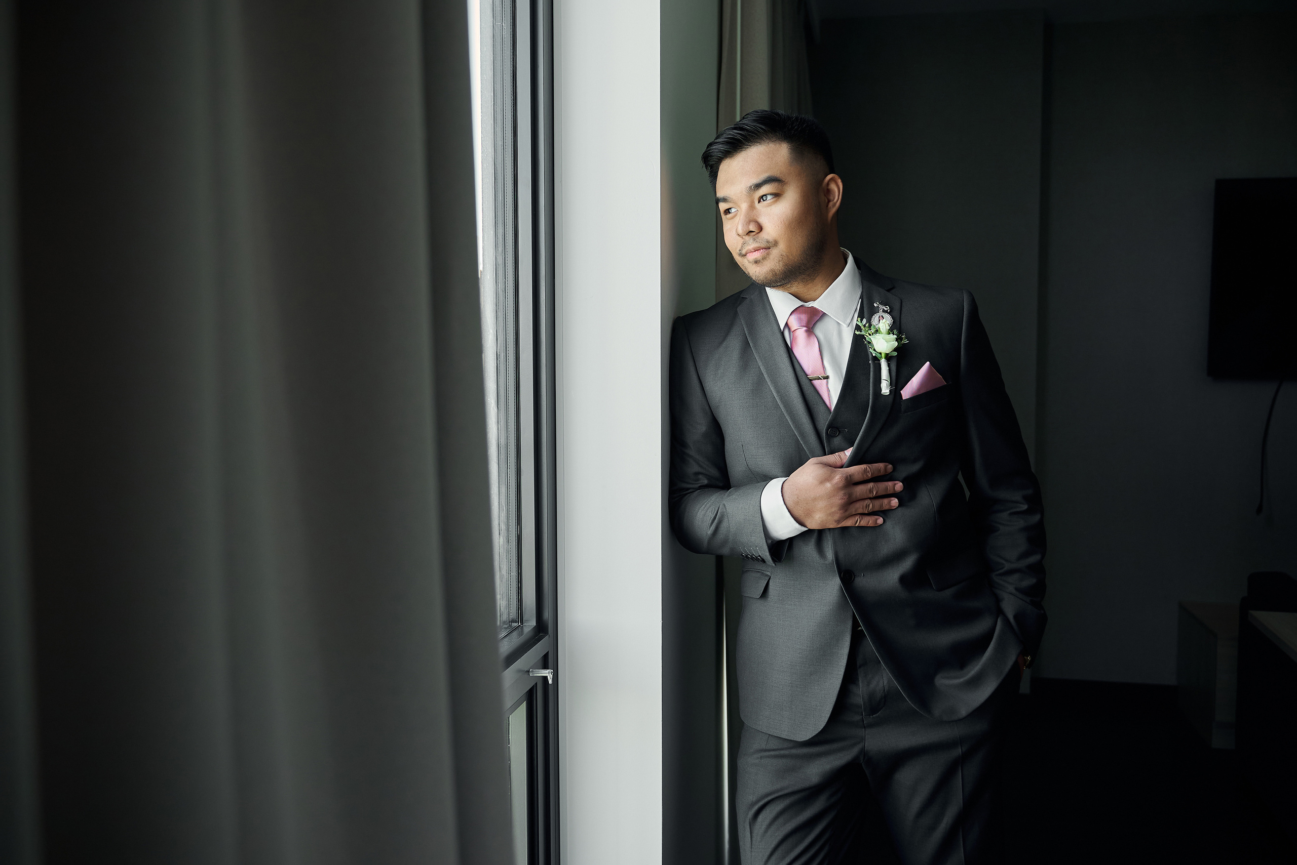 Wedding in Calgary. Calgary wedding photo and video. Photographer Andrii Bielikov