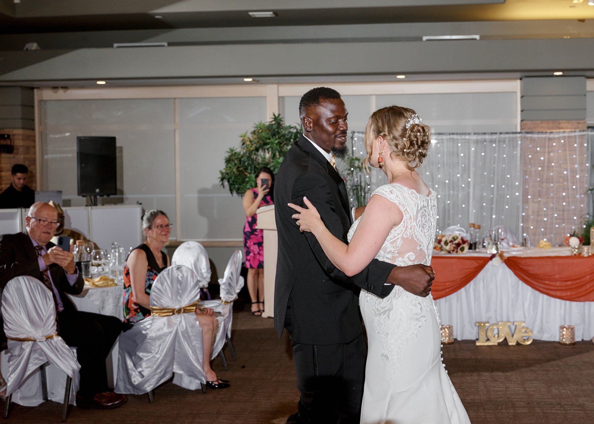 Femi & Jen. Calgary wedding photo and video. Photographer Andrii Bielikov