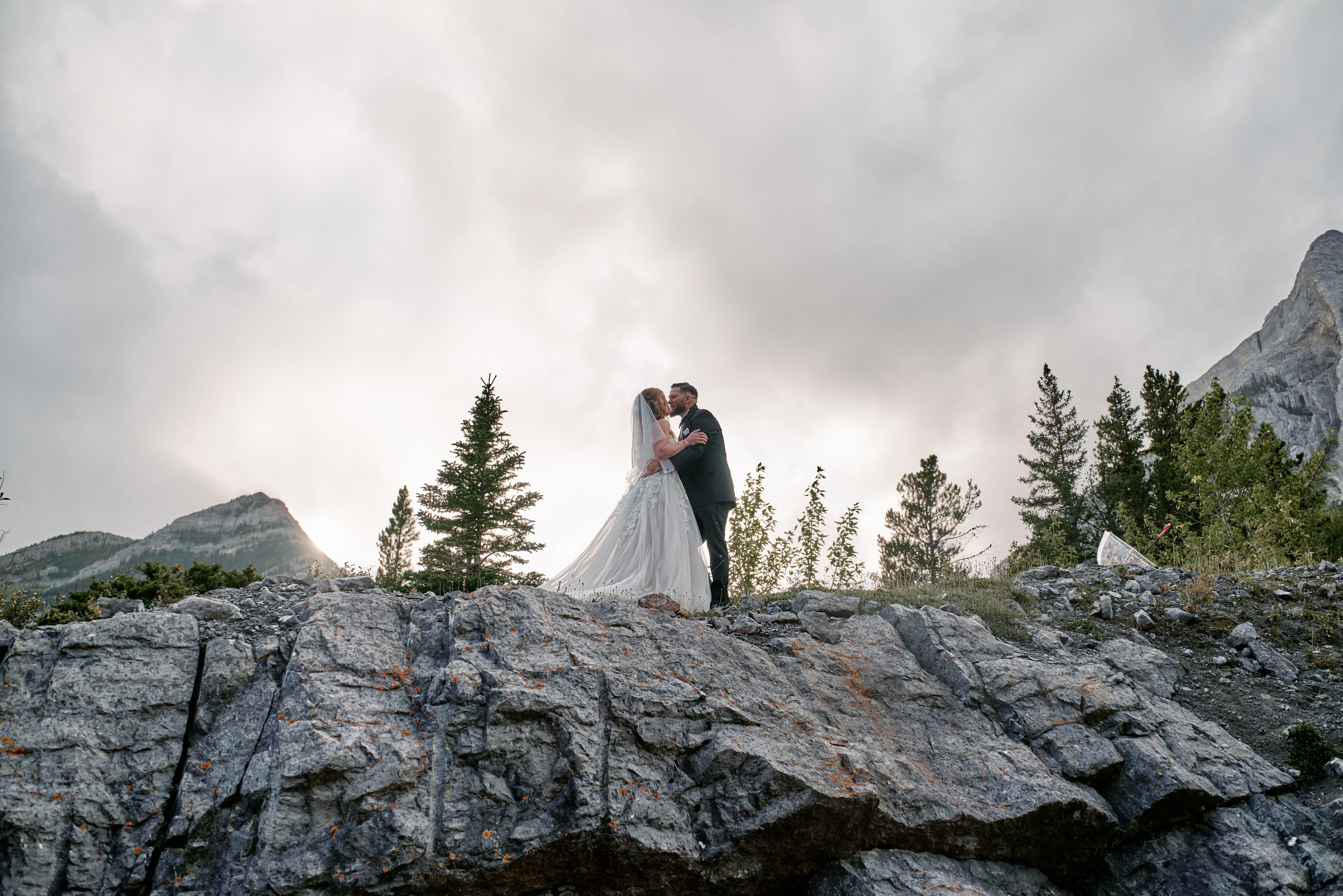 Benjamin&Courtney. Wedding in Kananaskis Park. Calgary wedding photo and video. Photographer Andrii Bielikov