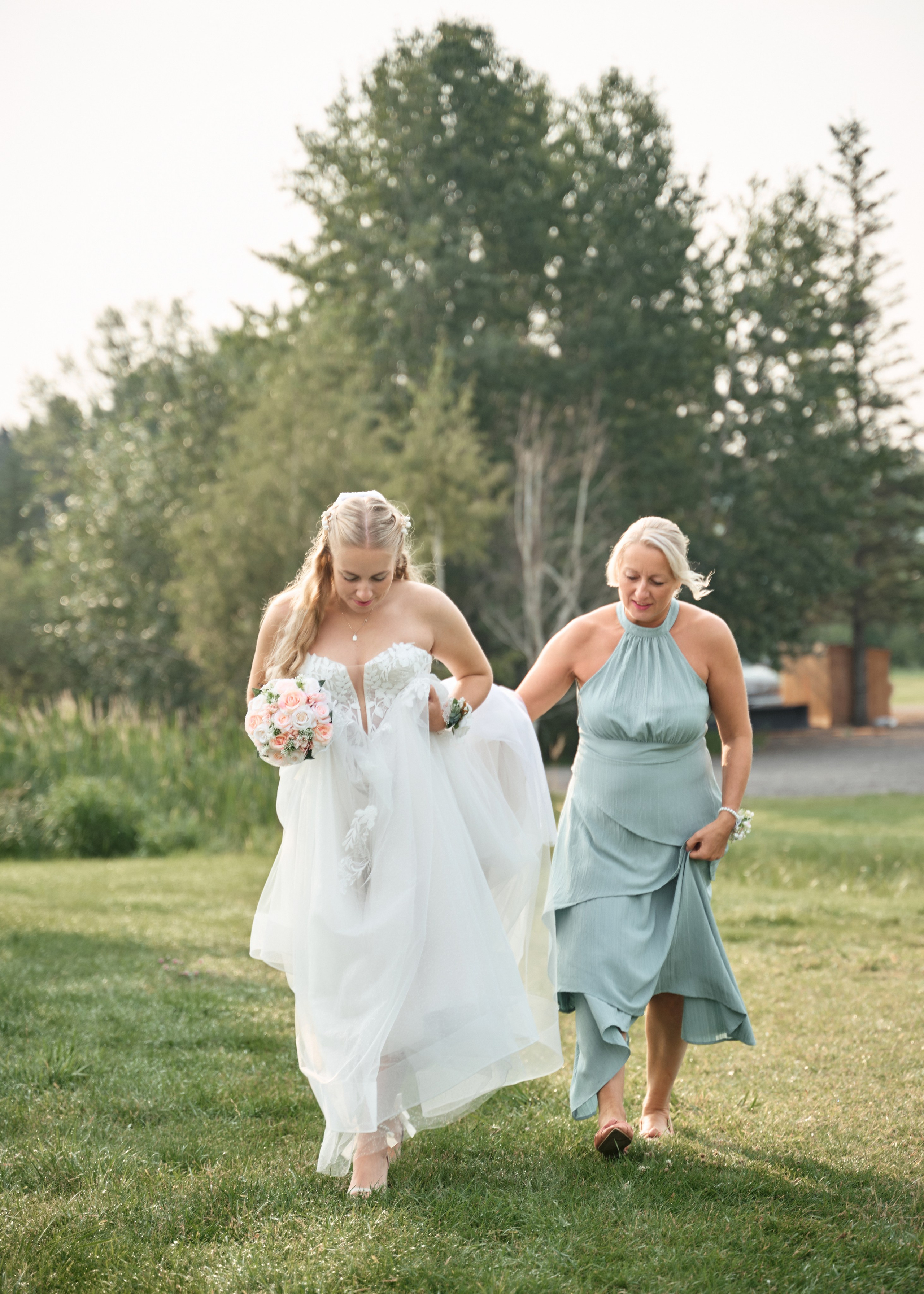 Natalie&Mat. A small, intimate wedding at Forgetmenot Lake, Kananaskis Park. Calgary wedding photo and video. Photographer Andrii Bielikov