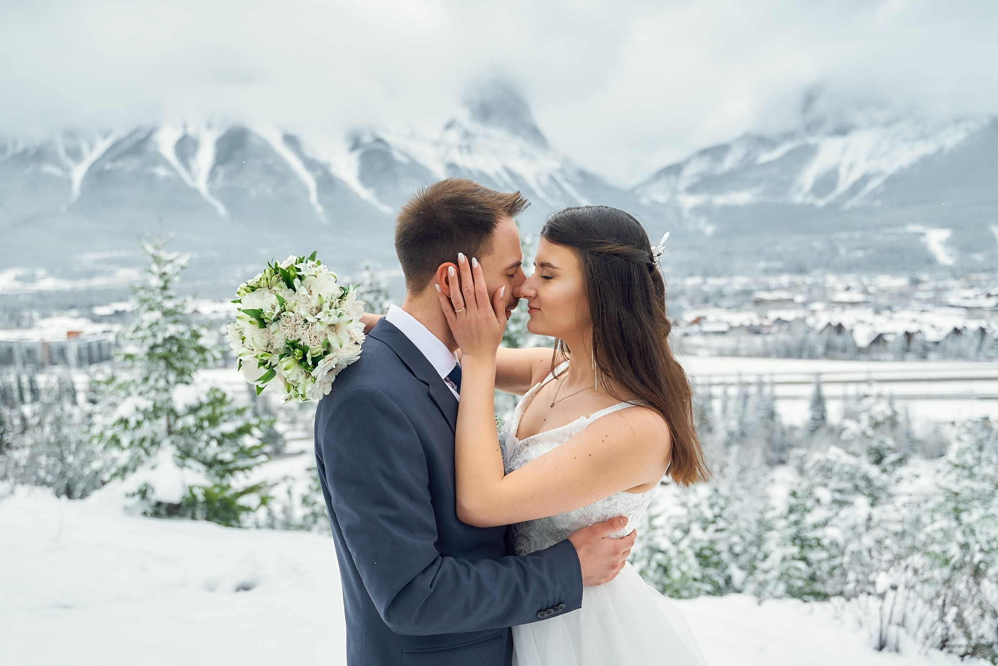 Lil sneak peek from Michael and Anna wedding. Calgary wedding photo and video. Photographer Andrii Bielikov