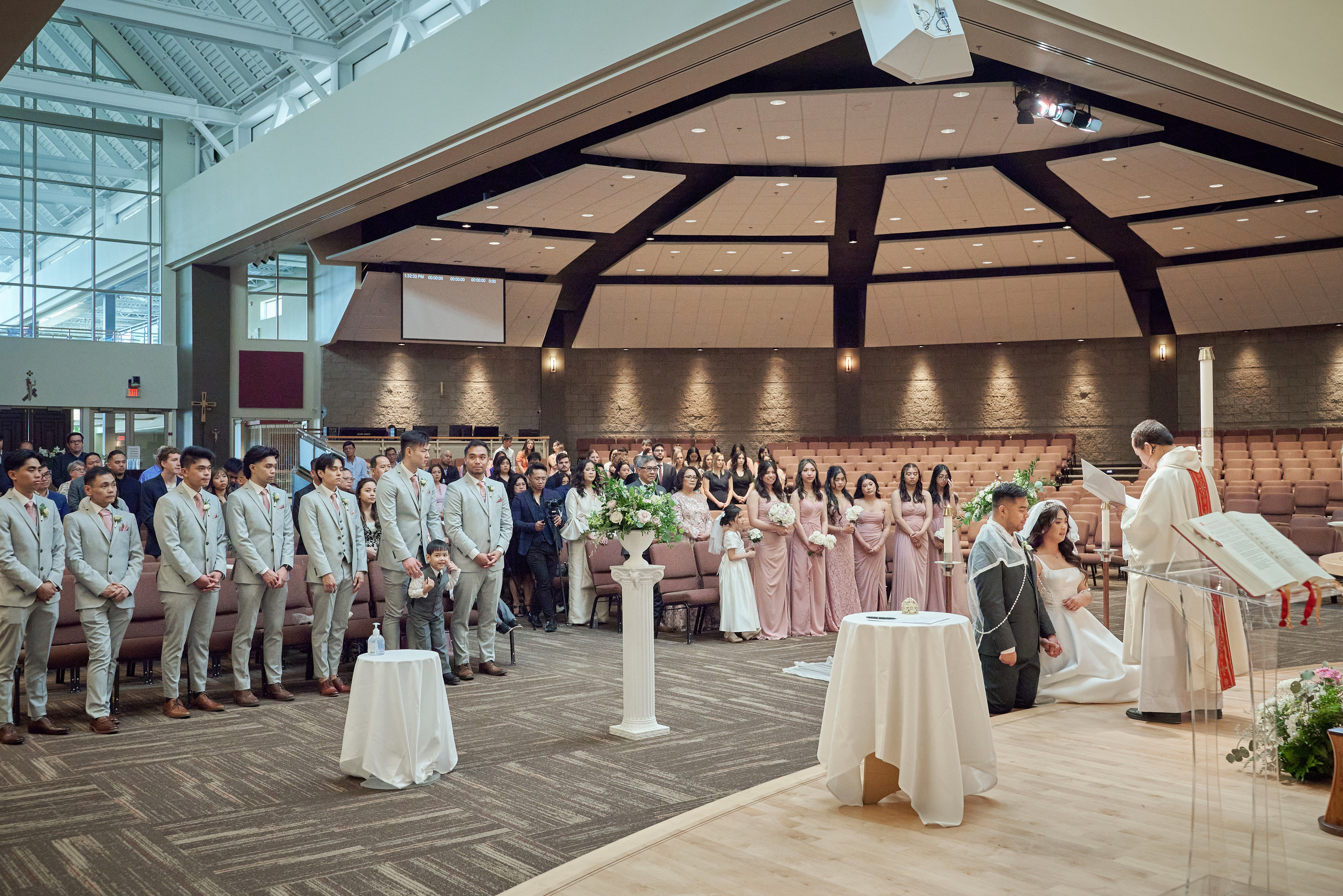 Wedding in Calgary. Calgary wedding photo and video. Photographer Andrii Bielikov