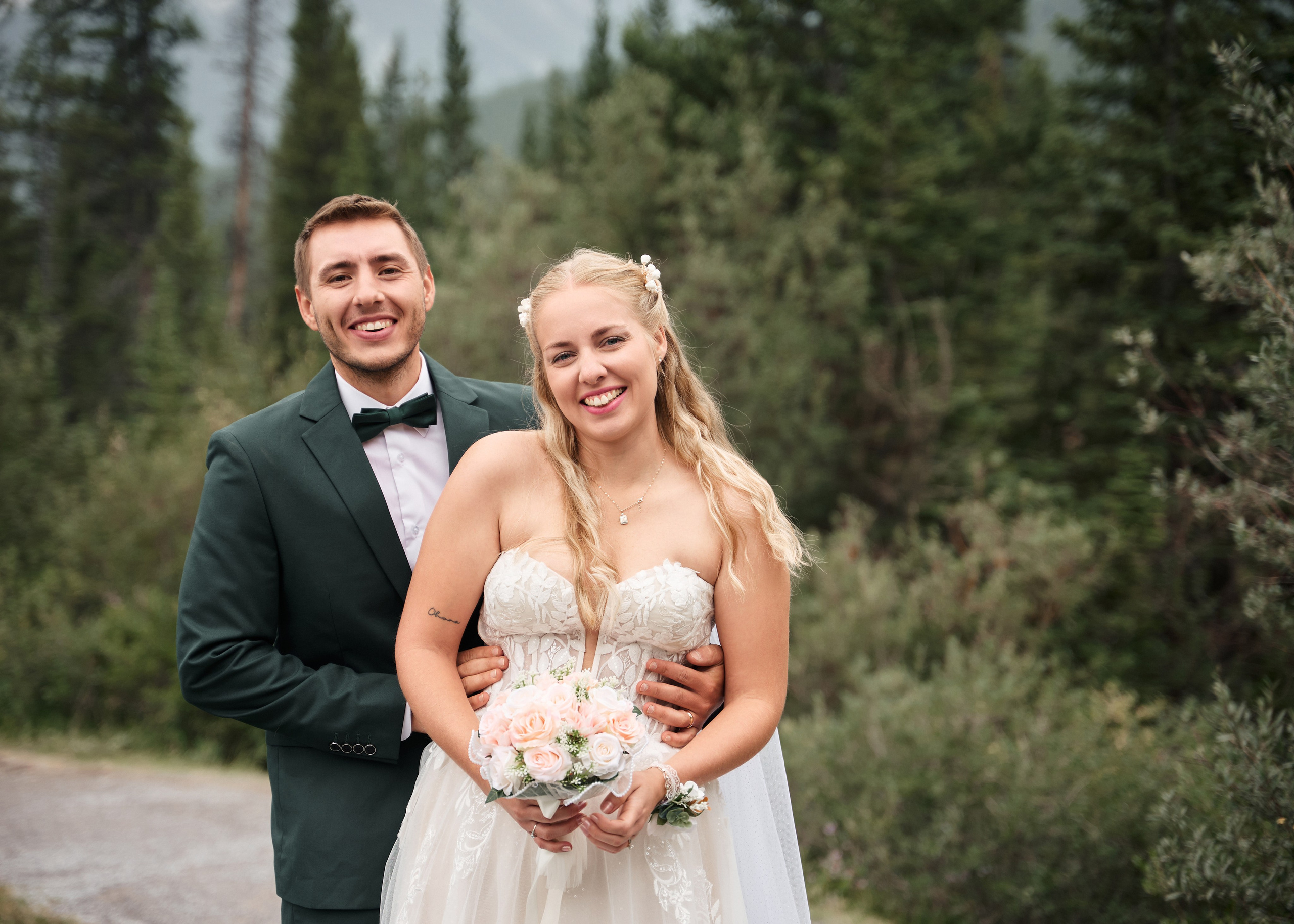 Natalie&Mat. A small, intimate wedding at Forgetmenot Lake, Kananaskis Park. Calgary wedding photo and video. Photographer Andrii Bielikov