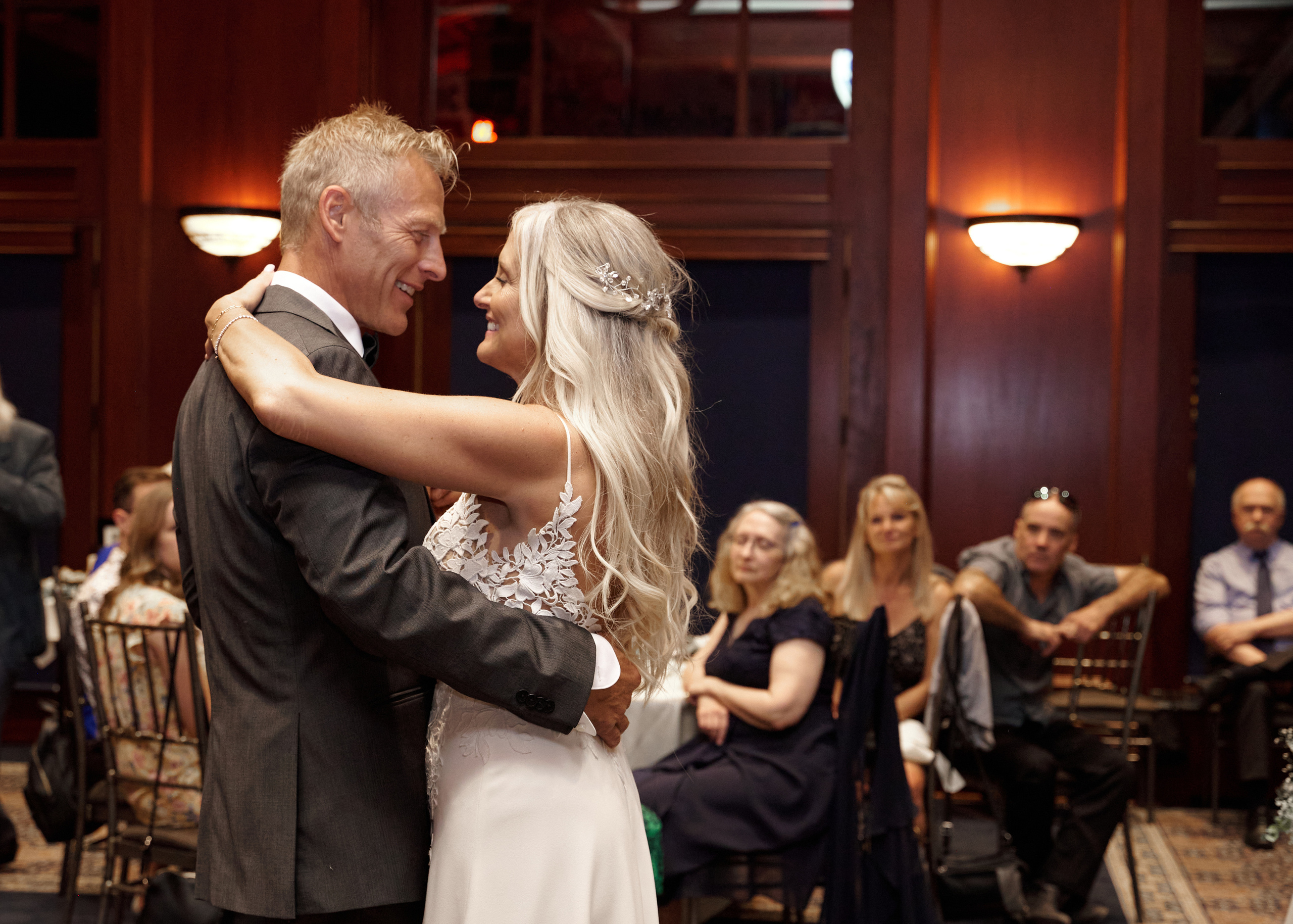 Wedding in Calgary Heritage park. Calgary wedding photo and video. Photographer Andrii Bielikov