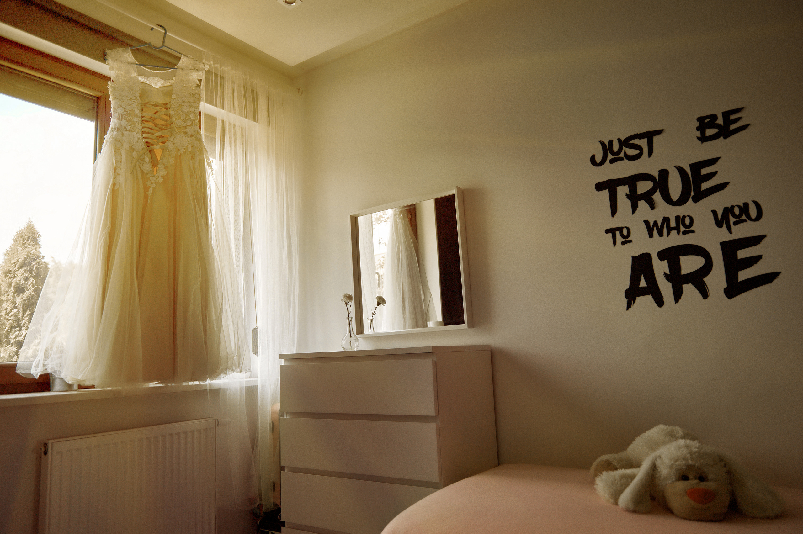 Carmel and Pavel wedding day. Calgary wedding photo and video. Photographer Andrii Bielikov