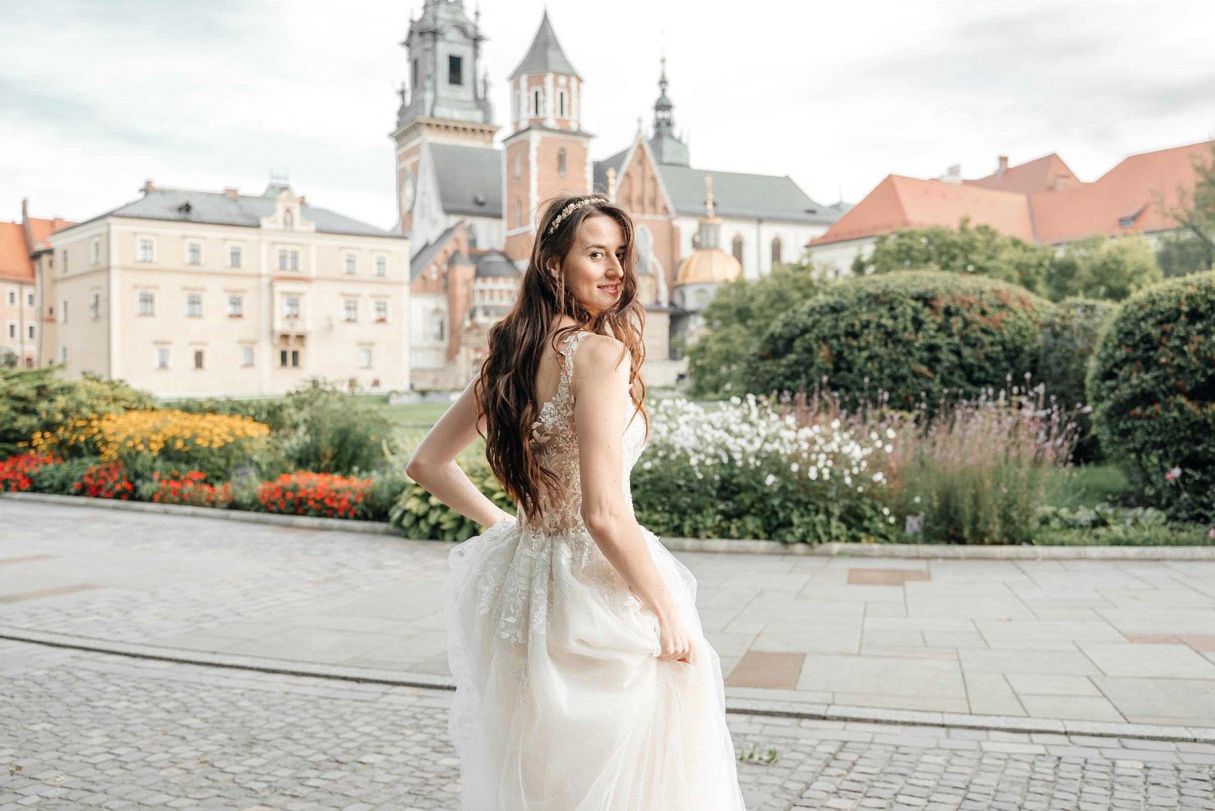 After wedding. Calgary wedding photo and video. Photographer Andrii Bielikov